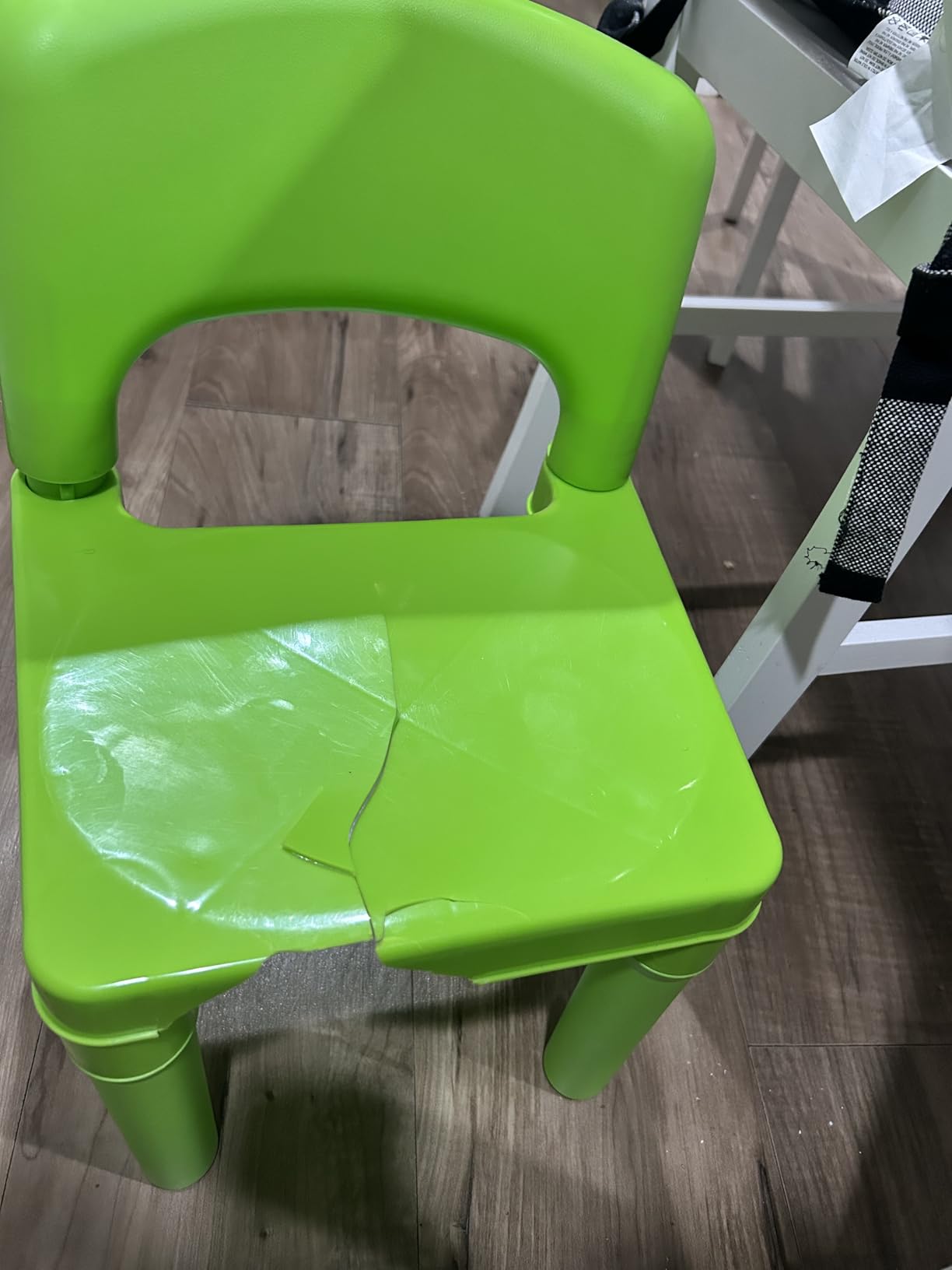 Humble Crew Kids Plastic Table and Chair Set, Toddler Activity Table with 2 Chairs, Lightweight Easy-Clean Kids Desk for Play, Snacks & Crafts, Indoor Outdoor Playroom Furniture, Aqua/Green/Yellow customer photo 1