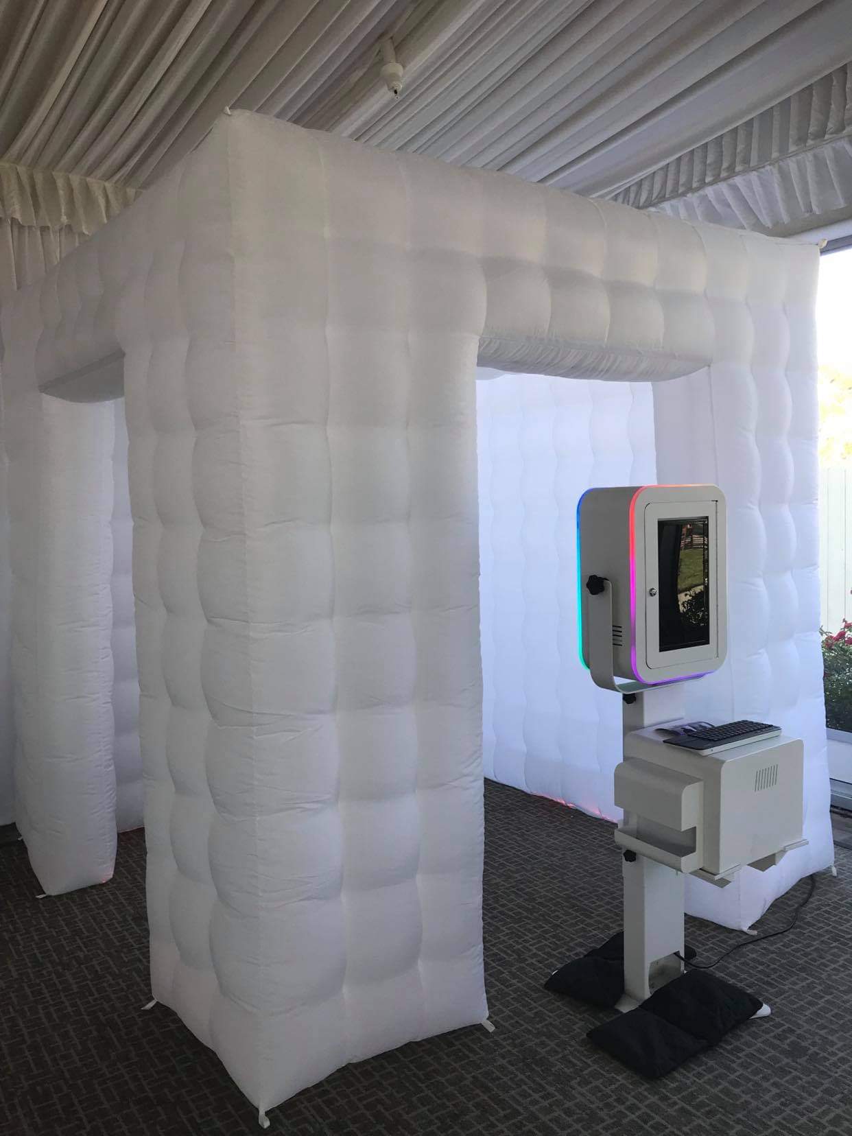 SAYOK Inflatable Photo Booth Enclosure Inflatable Booth 360 Photo Booth Backdrop 8.2x8.2ft Portable 16 Colors Led Dimmable Shooting Photobooth Tent Kit for Advertising, Bars, Shopping Malls, Events customer photo 1