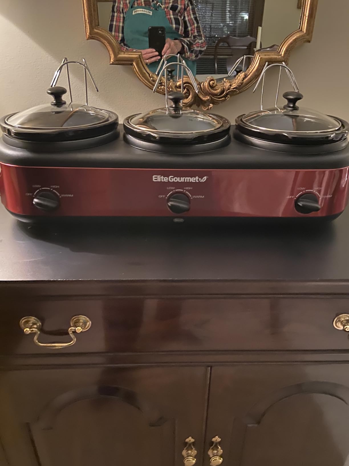 Elite Gourmet EWMST-325R Triple Slow Cooker Buffet Server, 3 x 2.5 Qt, Red | Adjustable Temp, Dishwasher-Safe Oval Ceramic Pots with Lid Rests customer photo 1