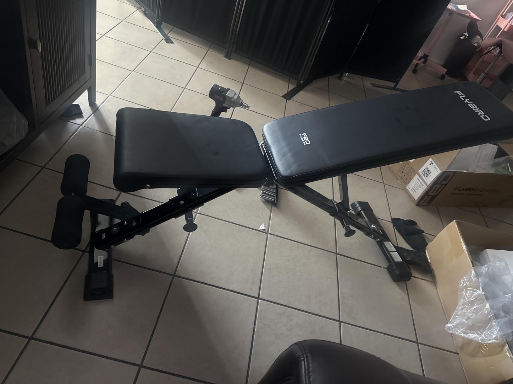 FLYBIRD WB5 Weight Bench, ASTM-Certified 800LBS Adjustable Weight Bench Workout Bench Foldable for Home Gym, 90° to -30° FID and 30in Extended Backrest for Bench Press Strength Training Exercise customer photo 2