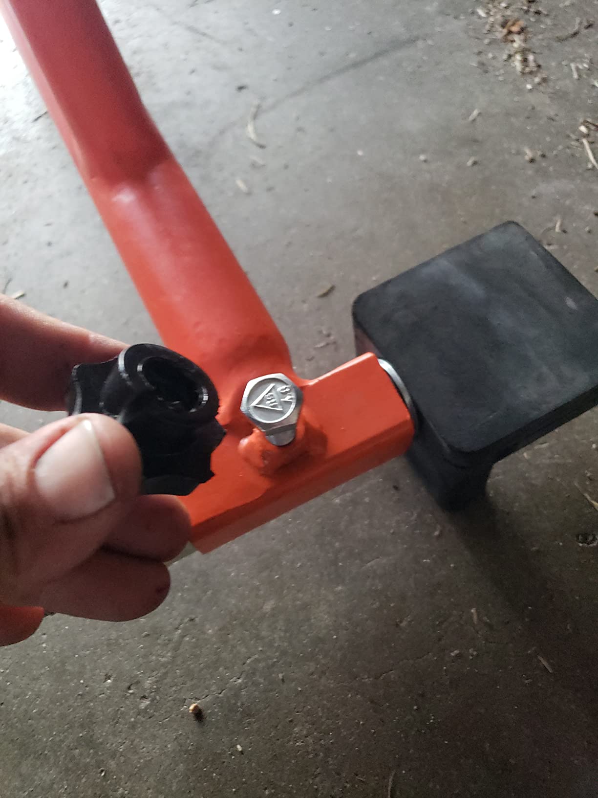 GRAND PITSTOP Motorcycle Stand, Paddock Lift Stand for Rear Wheel with Fork & Swingarm Spool, Weight Capacity 529 lbs customer photo 1