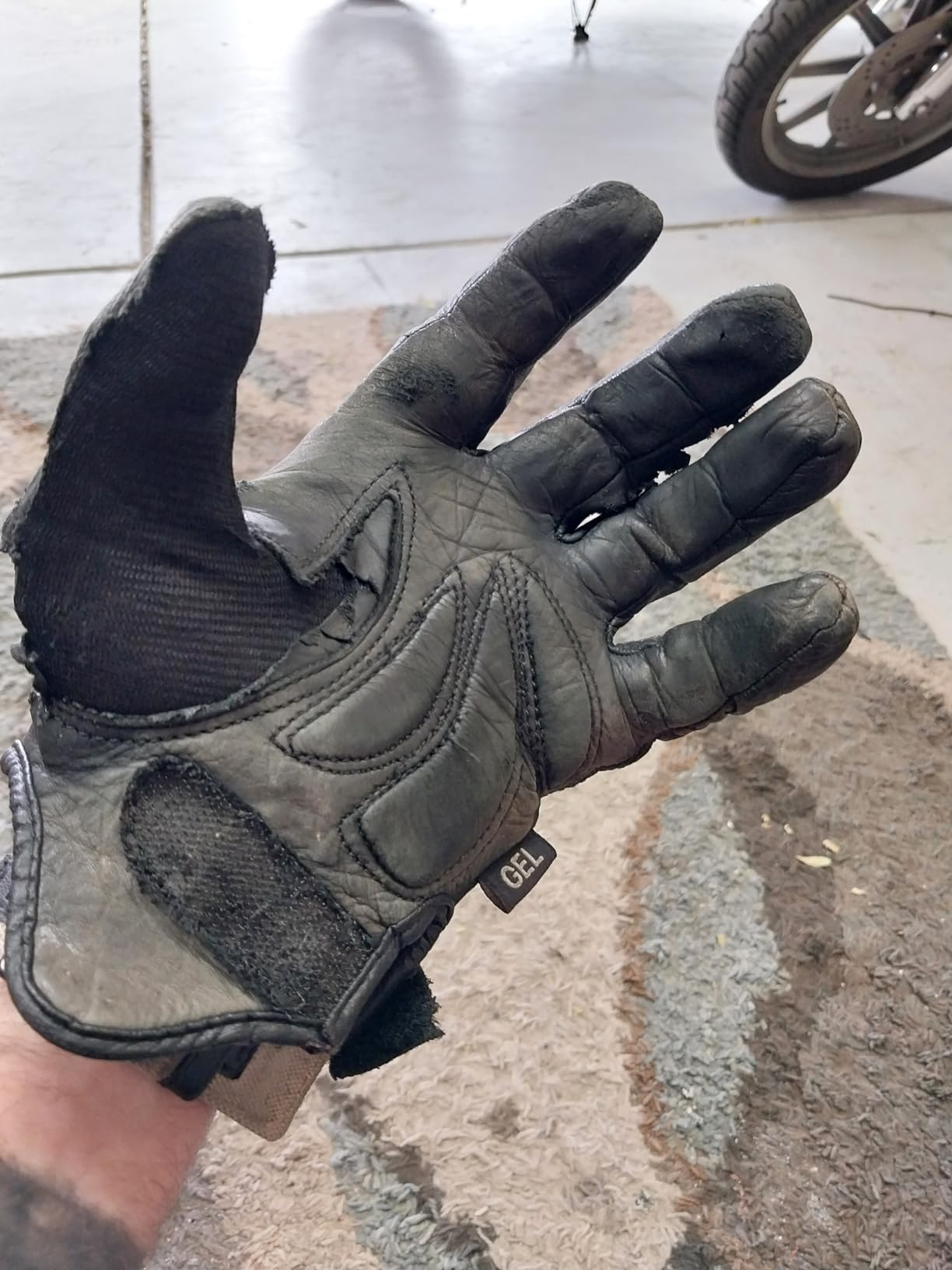 Milwaukee Leather Men's Black Leather 'Reflective Skull' Motorcycle Hand Gloves W/Gel Padded Palm MG7570 customer photo 2