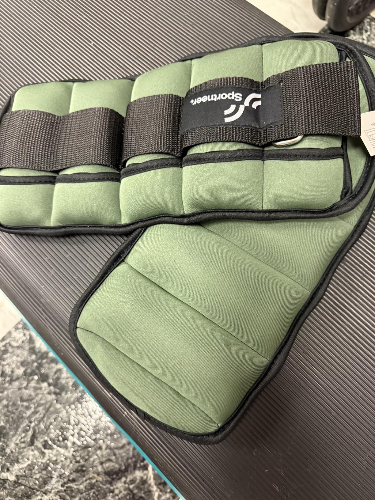 Sportneer Adjustable Ankle Weights Set - 1 Pair (2-10 lbs) Removable Sandbags for Women & Men, Comfortable Neoprene Leg Weights for Walking, Running, Pilates, Yoga, Home Workout & Physical Therapy customer photo 2
