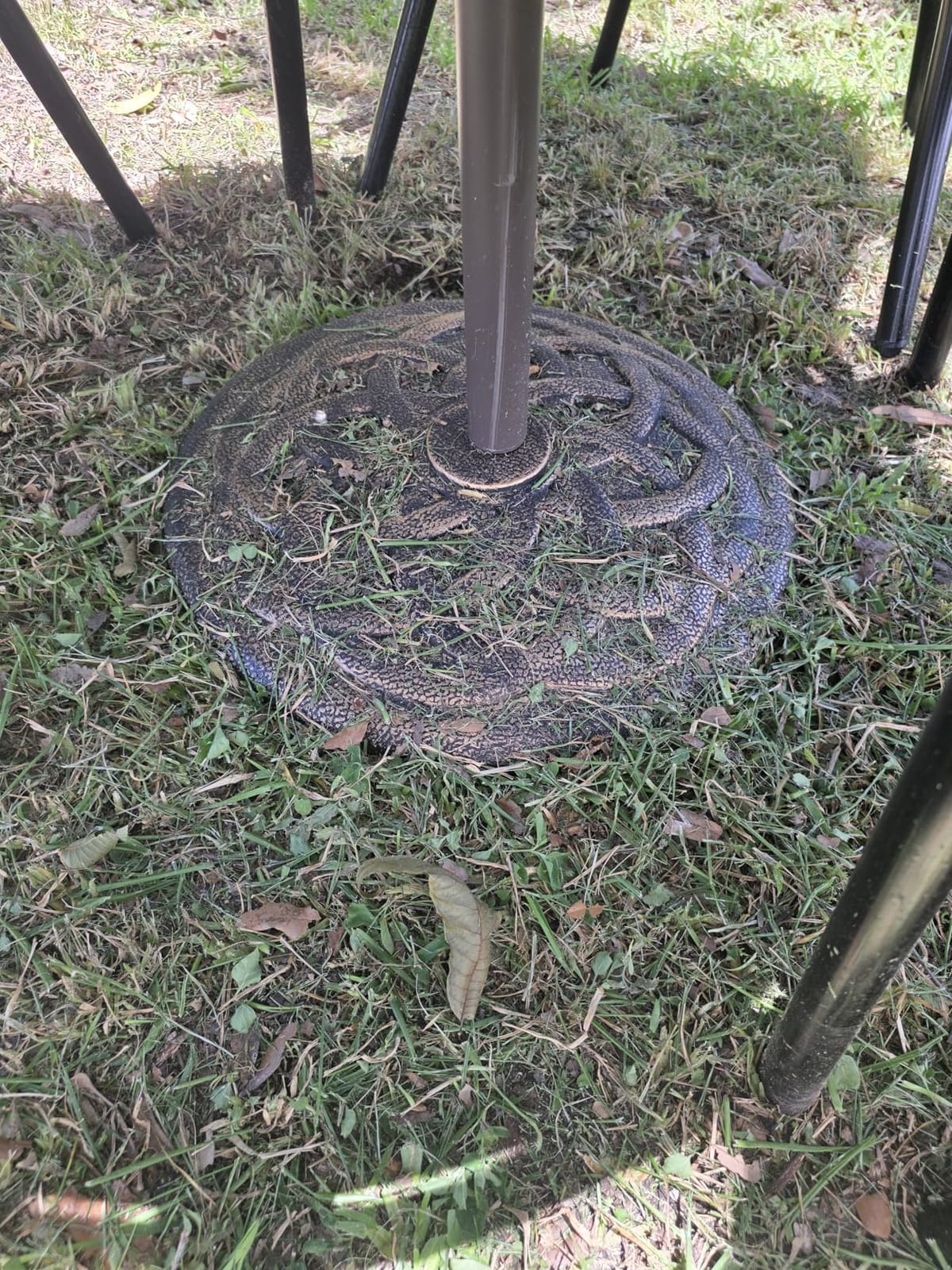 BACKYARD EXPRESSIONS PATIO · HOME · GARDEN 911554 21 Pound Umbrella Base, Bronze customer photo 1