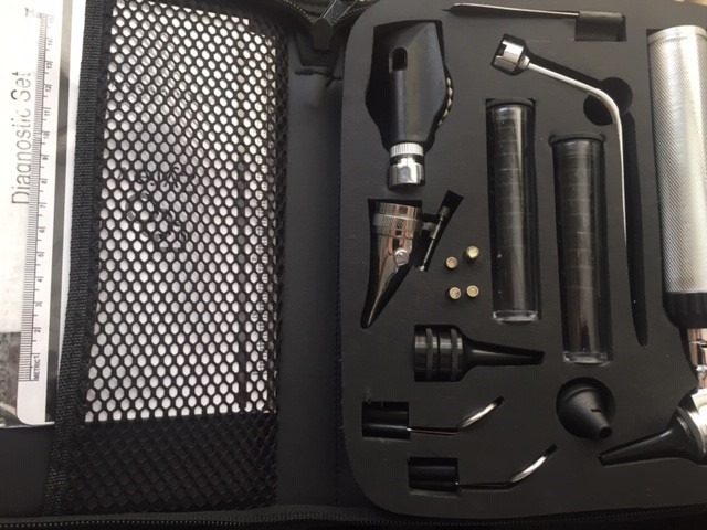 Zyrev Otoscope Oph Diagnostic Set - 36 Piece Medical and Nursing Student Otoscope/Opthalmoscope Diagnostic Kit - with Leather Case for Educational and Professional Settings (Regular) customer photo 1