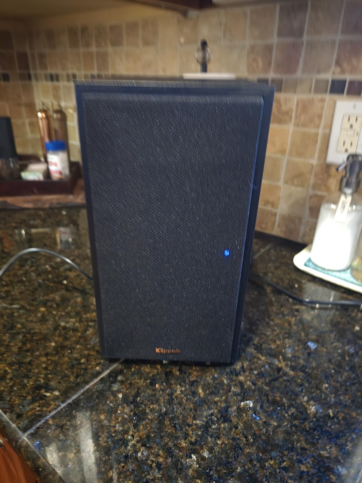 Klipsch R-51PM Powered Bluetooth Speaker, Black customer photo 1