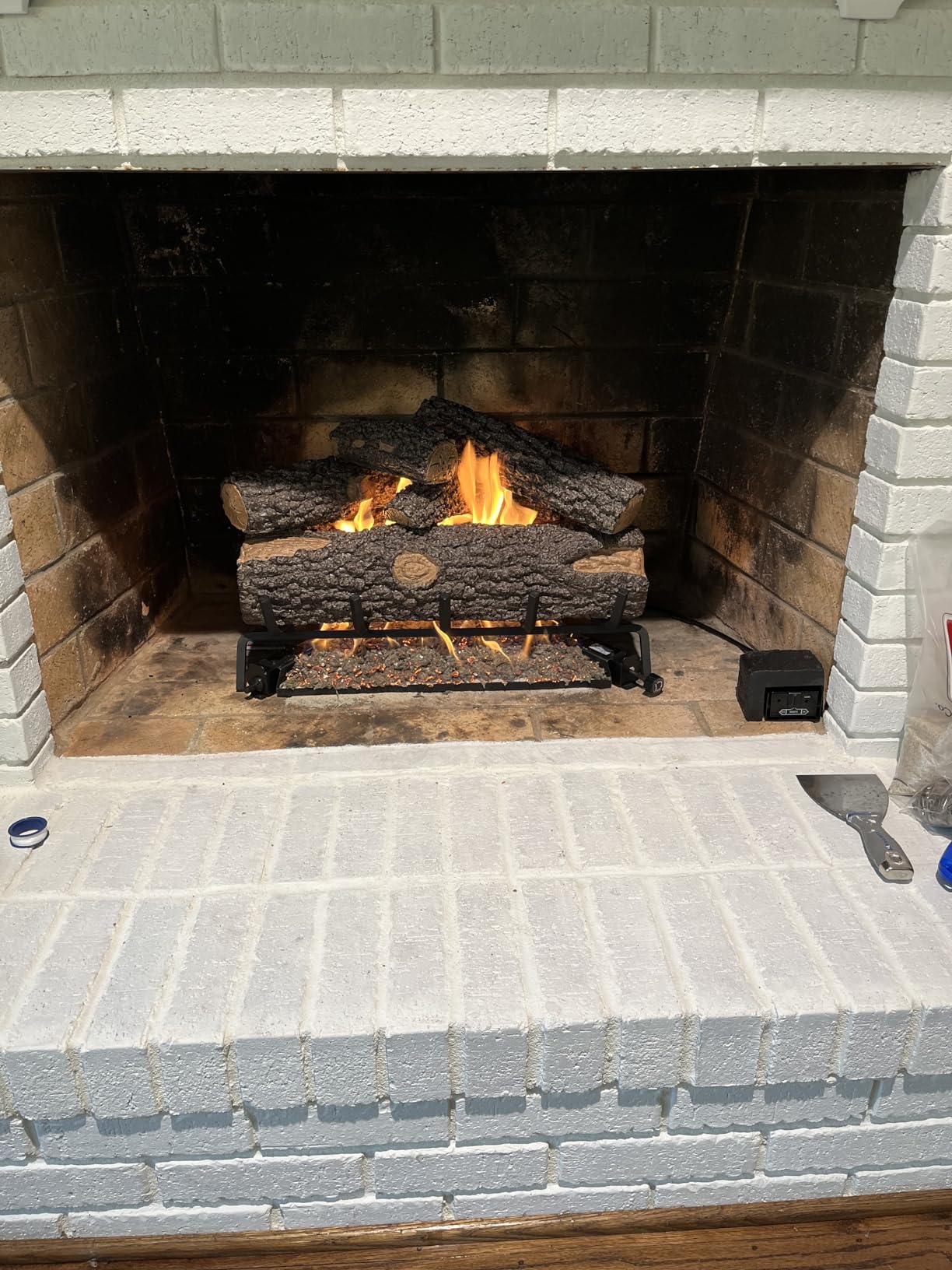 Real Fyre Woodland Oak 24-Inch Vented Gas Logs, Hand-Painted Ceramic, Logs Only (No Burner) customer photo 2