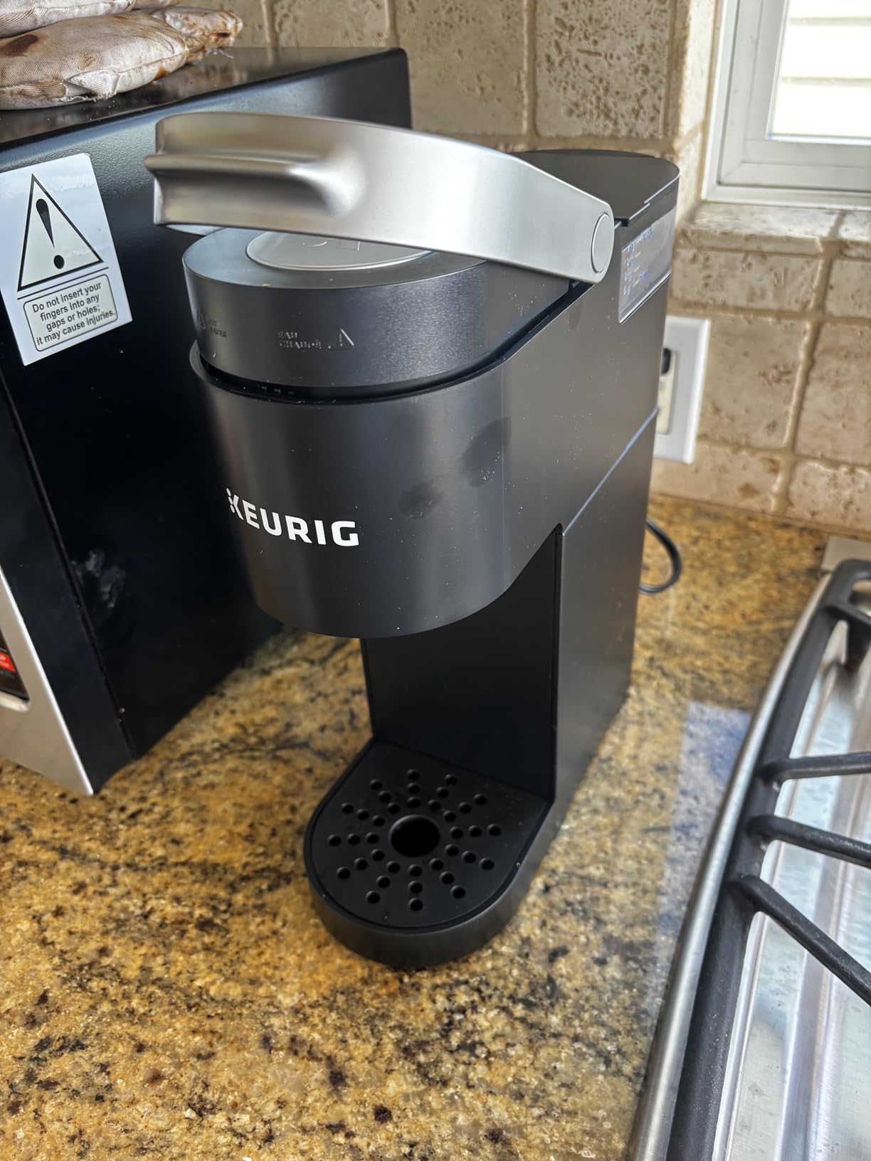 Keurig K-Mini Single Serve K-Cup Pod Coffee Maker, 6 to 12oz Brew size, with Cord Storage, Perfect for Small Spaces, Black customer photo 1