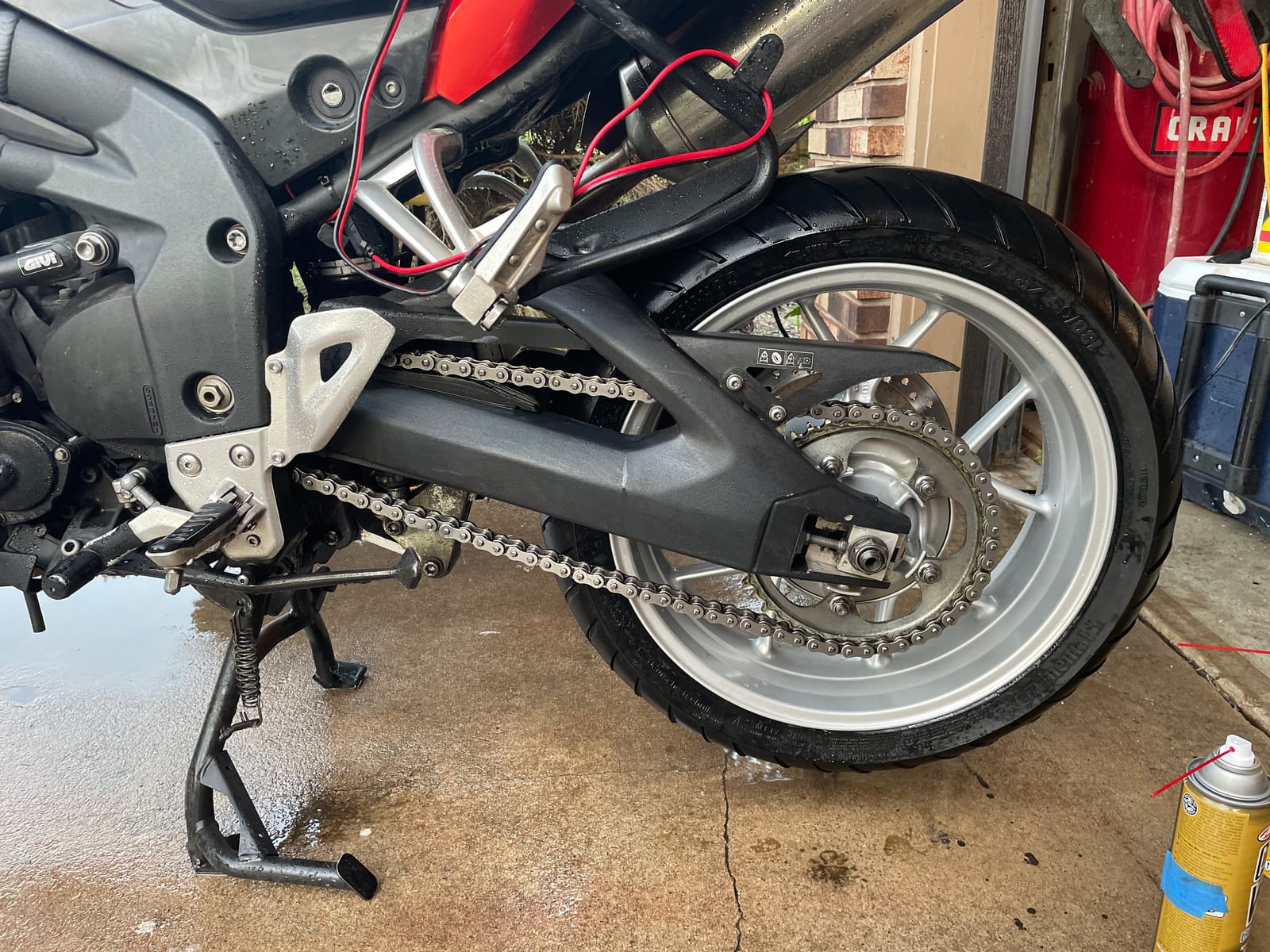 Moto Chain-Mate - The Ultimate Motorcycle Chain Cleaning and Lubrication Kit customer photo 1