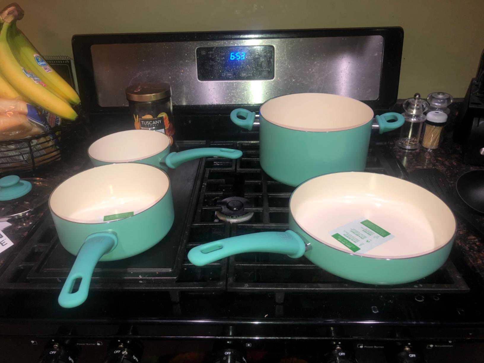 GreenLife 16 Piece Ceramic Nonstick Pots & Pans Cookware Set, Black | PFAS-Free Nonstick Coating, Stockpot, Frying Pans, Saucepans, Sauté Pan, Stay-Cool Handles, Dishwasher & Oven Safe up to 350F customer photo 2