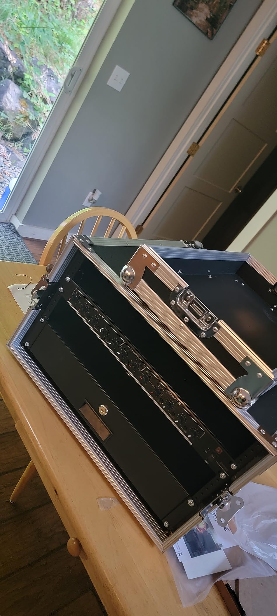 Sound Town 4U PA DJ Pro Audio Rack/Road ATA Case with 11U Slant Mixer Top, 20.2' Rackable Depth, 4 Space Size - Pro Tour Grade (STMR-4U) customer photo 1