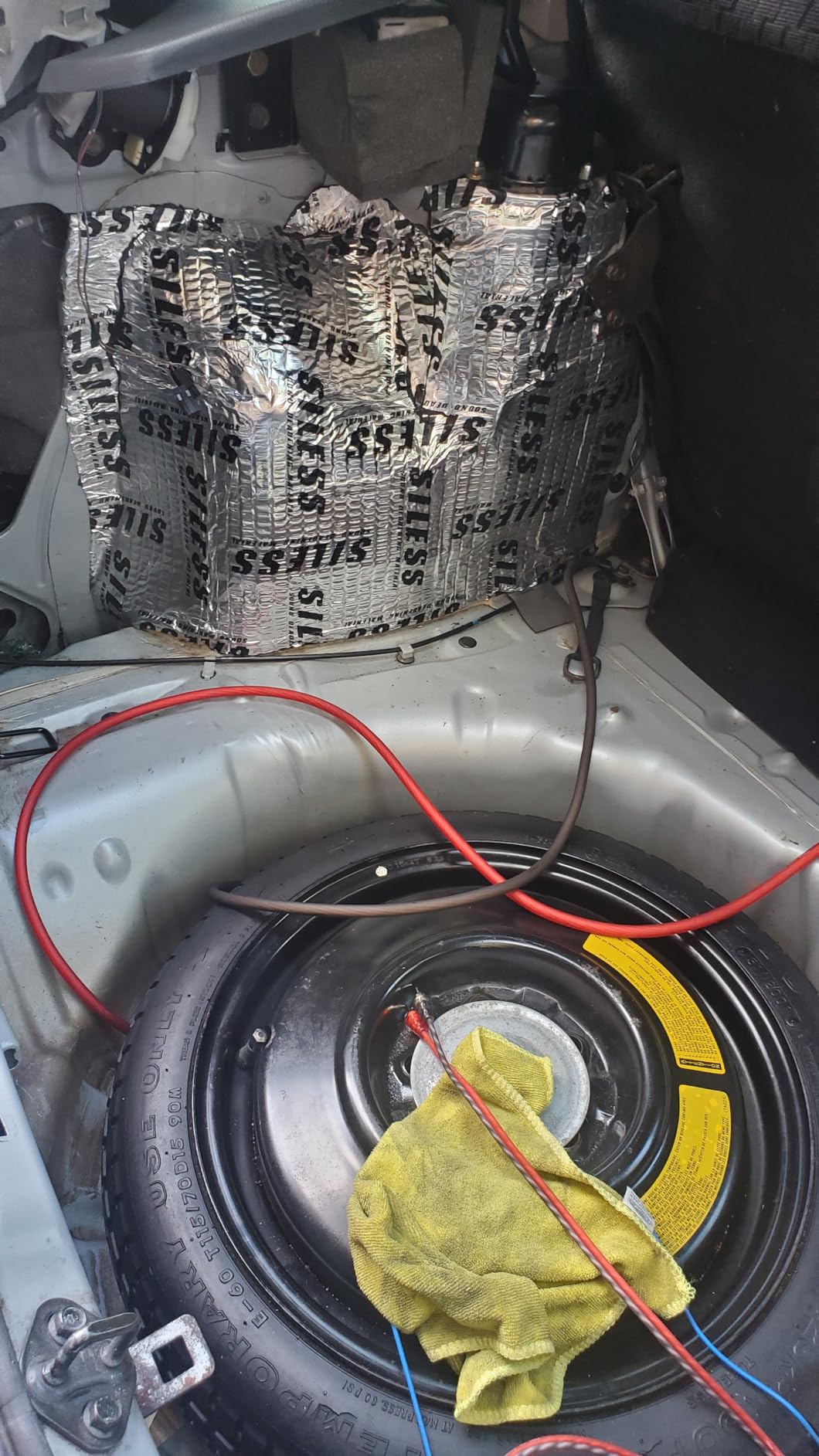 DS18 AK4 Complete 4 Gauge CCA Amplifier Installation Wiring Kit - Ampkit Helps Make Connections, Brings Power to Your Radio, Subwoofers, Speakers with Super Flex Wire - 1200W for 1 Amplifier customer photo 2