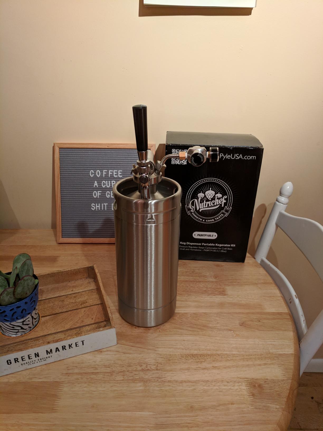 NutriChef Pressurized Growler Tap System, 128oz Stainless Steel Mini Keg Dispenser Portable Kegerator Kit customer photo 1