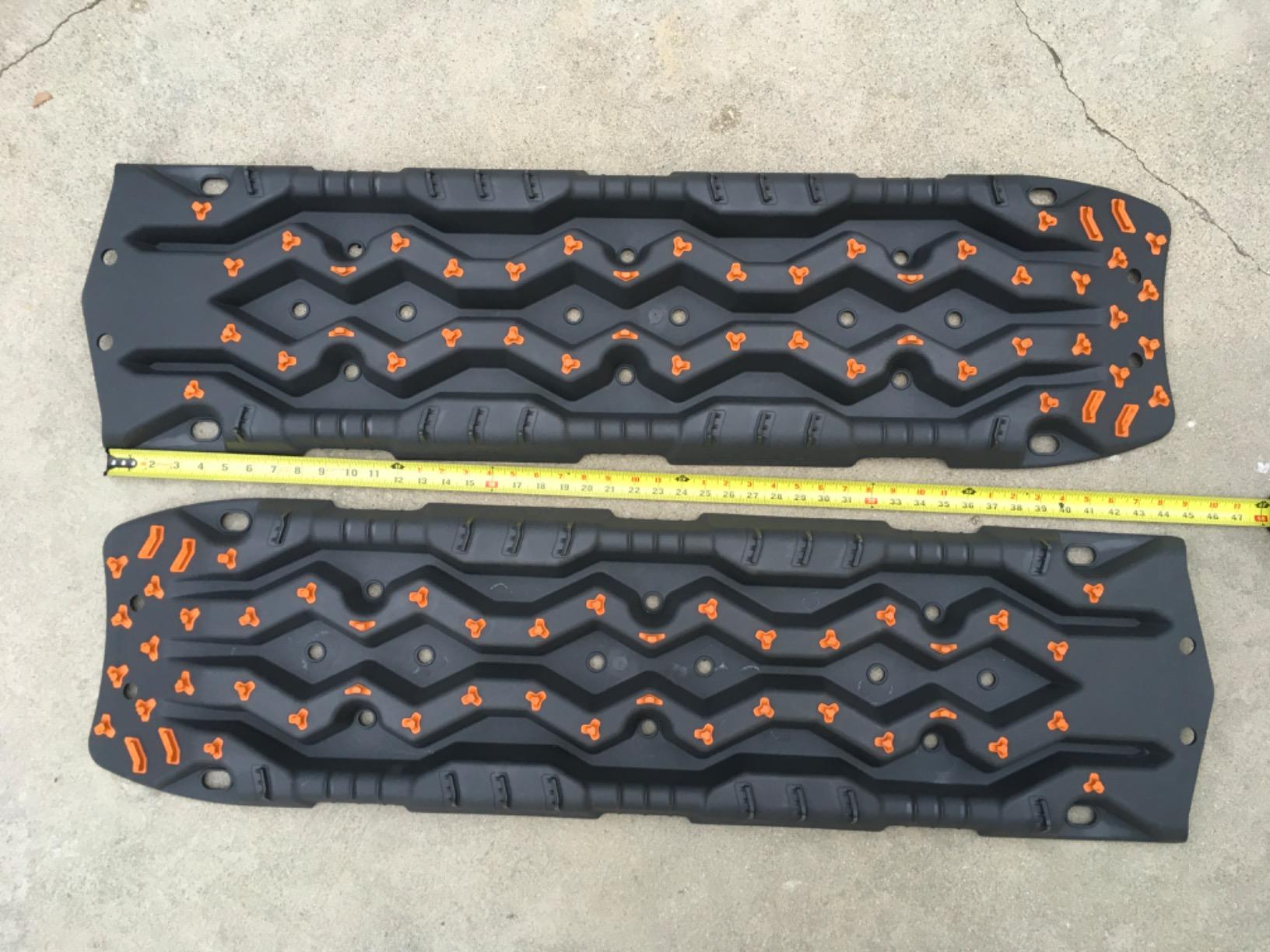 ARB TRED PRO Recovery Boards, EXOTRED Composite, Blue/Black | SIPE-LOCK Grip Profile, Nylon Material, Contoured Teeth, Ergonomic Handle customer photo 1