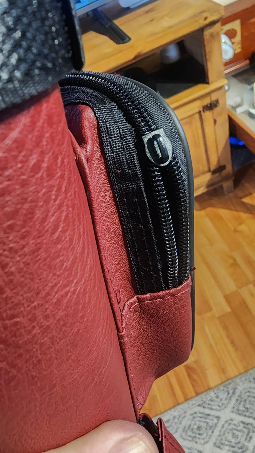 GSE 2x2 Hard Pool Cue Case, Holds 2 Butts and 2 Shafts | Leatherette Billiard Cue Case, Two Zipper Pockets, Adjustable Shoulder Straps customer photo 2