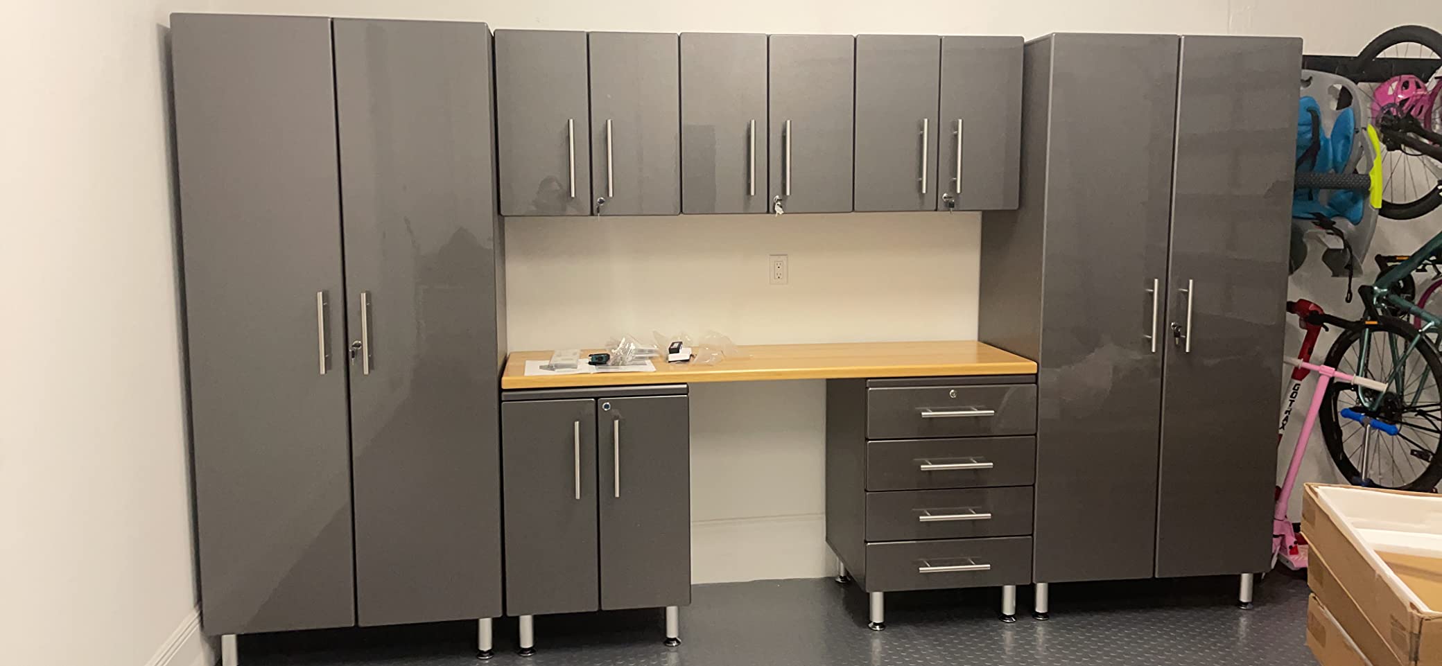 Ulti-MATE UG22082G 8-Piece Garage Cabinet Kit with Bamboo Worktop in Graphite Grey Metallic customer photo 2