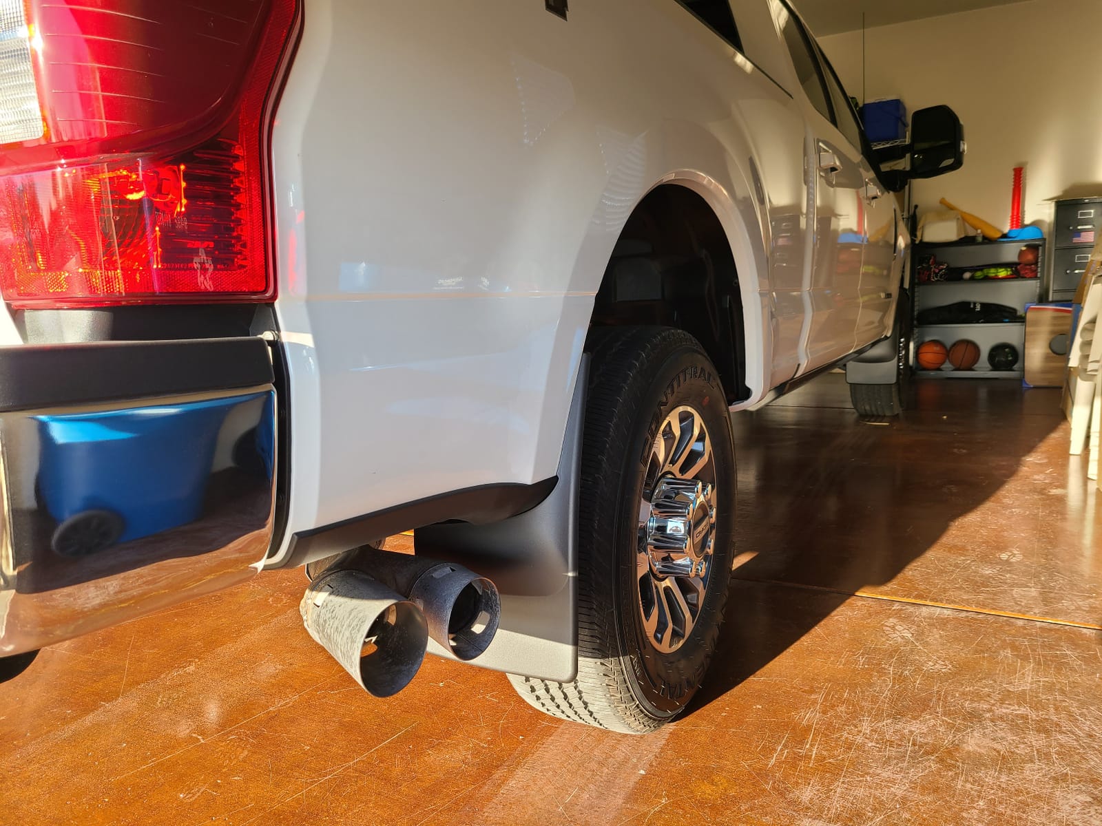 WeatherTech Custom No Drill Splash Guard MudFlaps for Ford Super Duty - Front & Rear Set (110065-120065), Black customer photo 1