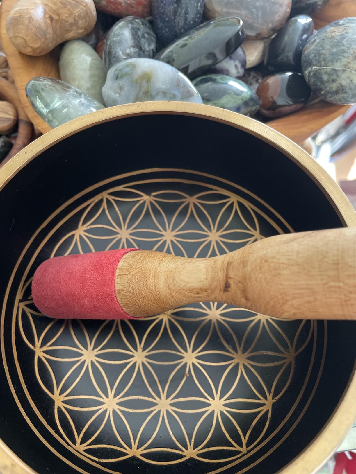 6 inch Flower of Life Design Singing Bowl with Mallet and Cushion. Tibetan Sound Bowls for Energy Healing, Mindfulness, Grounding, Zen, Meditation, Feng Shui customer photo 1