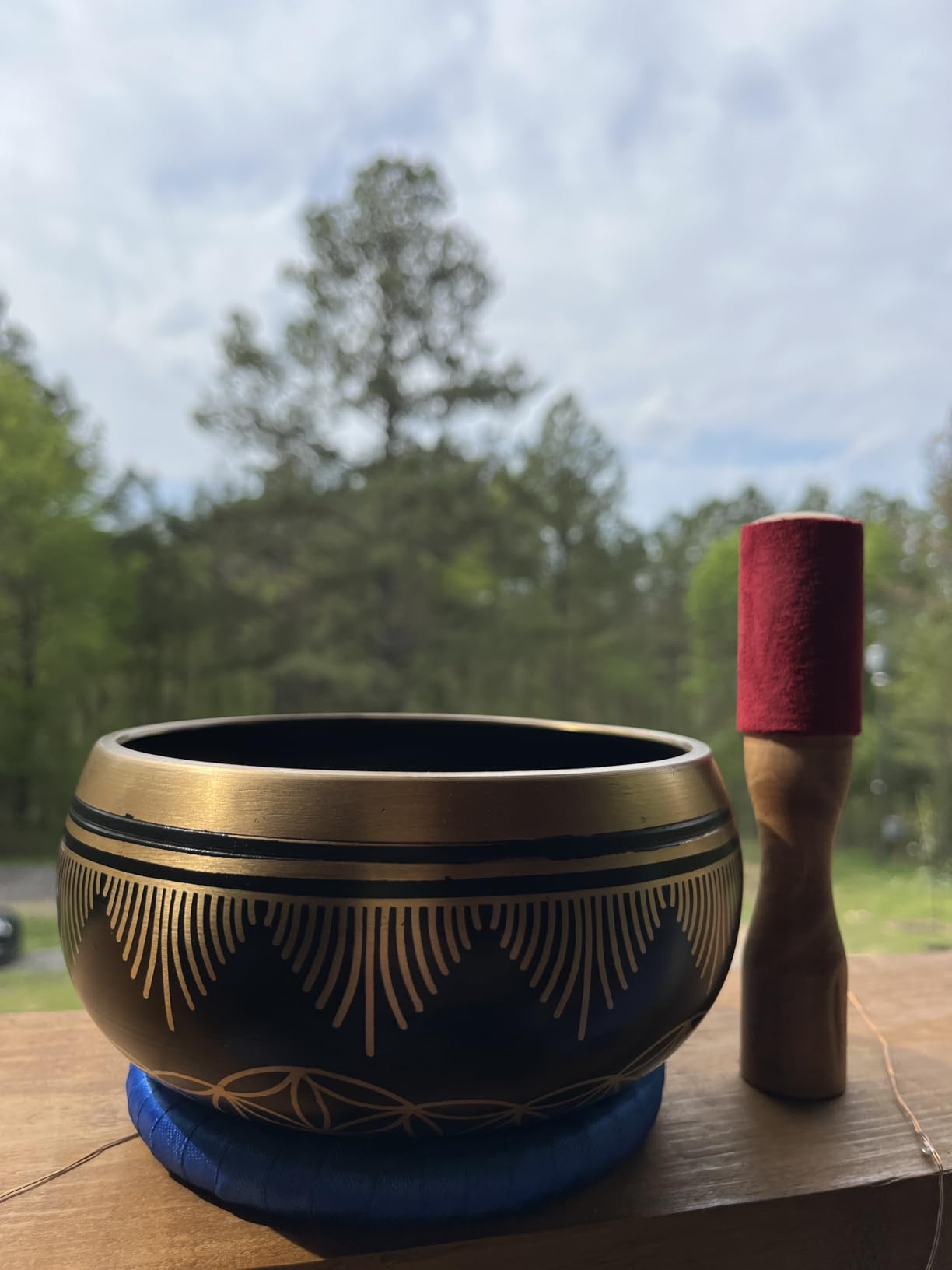 6 inch Flower of Life Design Singing Bowl with Mallet and Cushion. Tibetan Sound Bowls for Energy Healing, Mindfulness, Grounding, Zen, Meditation, Feng Shui customer photo 2