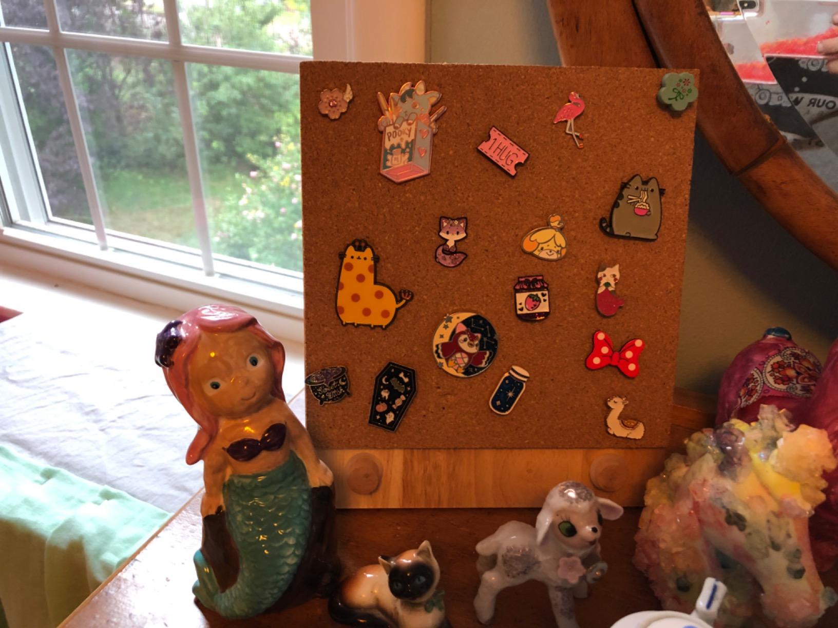 Trycooling Wood Frame Bulletin Board, Cork Board, Wood, Small | Cork Display Stands on the Desktop With 5 Push Pins, Display Message Memo Picture Board for Home Office School Wall Decor customer photo 1