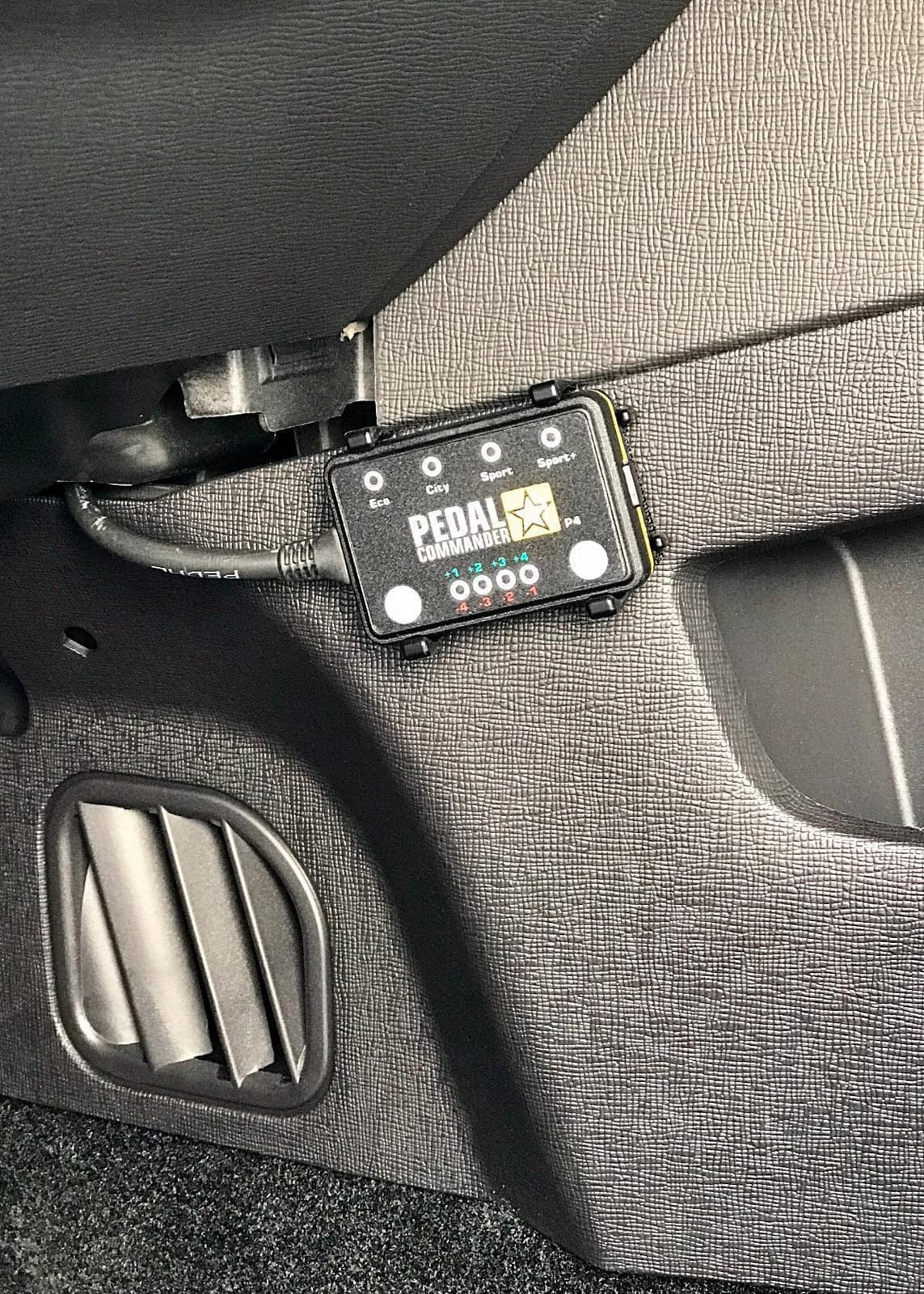 PEDAL COMMANDER for Ford F-250 Super Duty 2011-2026 Throttle Response Controller - Plug-and-Play, 36 Settings 4 Modes, Wireless App Control, Anti-Theft - Work Towing Hauling - F250 Truck Accessories customer photo 2
