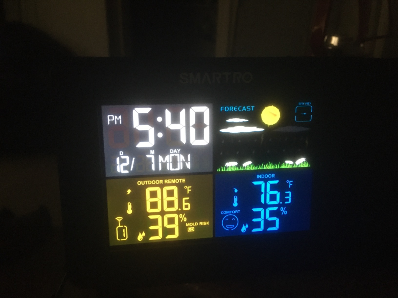 SC91 Projection Alarm Clock for Bedrooms with Weather Station | Wireless Indoor Outdoor Thermometer, Temperature Humidity Monitor Gauge Hygrometer customer photo 1