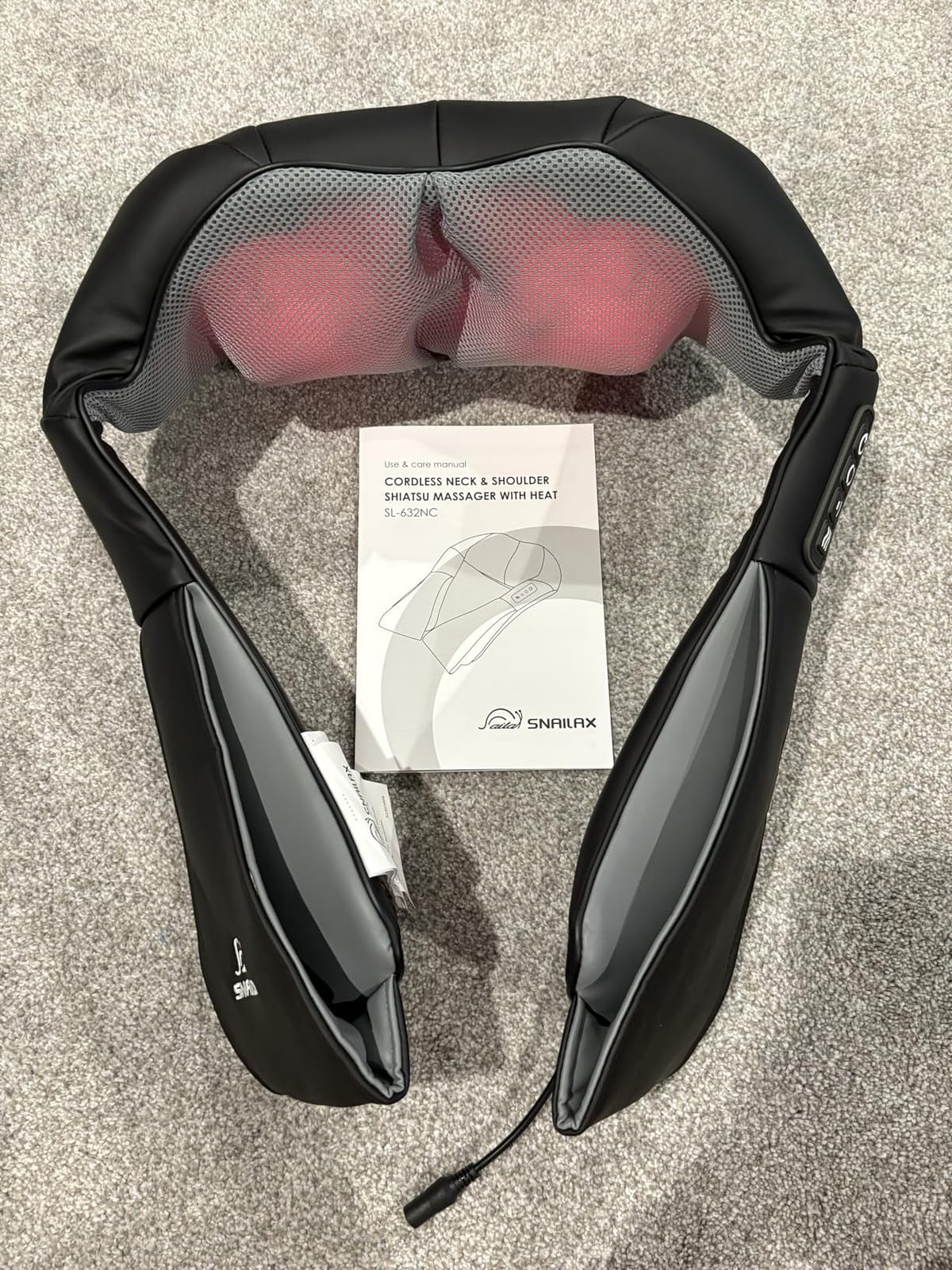 Snailax Cordless Shiatsu Neck and Shoulder Massager with Heat, 8 Kneading Nodes, 2 Intensities, FSA Eligible, Rechargeable customer photo 1