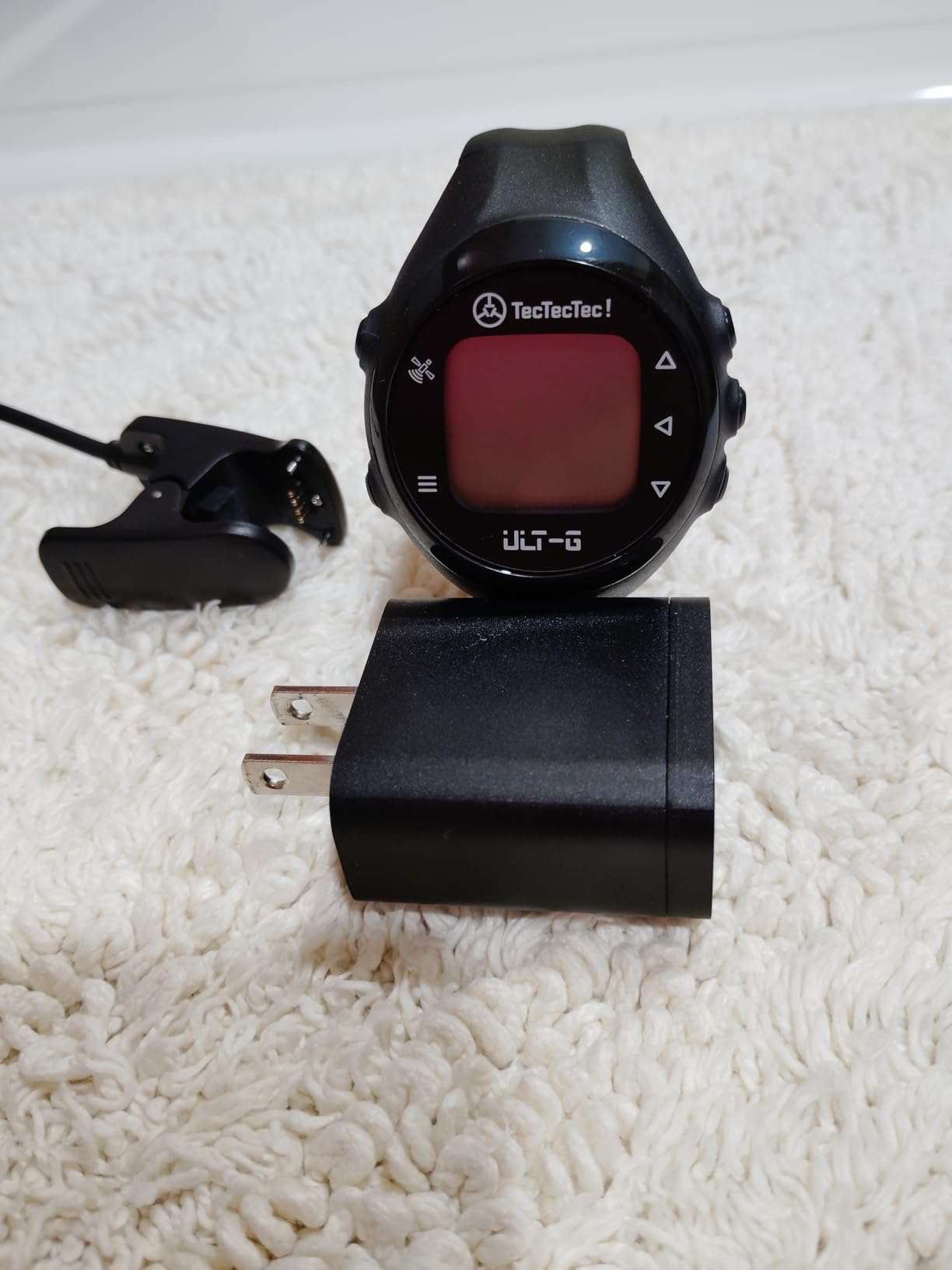 TecTecTec ULT-G Golf GPS Watch - Simple & Easy Distance Watch, No App Required on Course, Front/Back/Middle Distances, 38,000+ Courses Preloaded customer photo 1