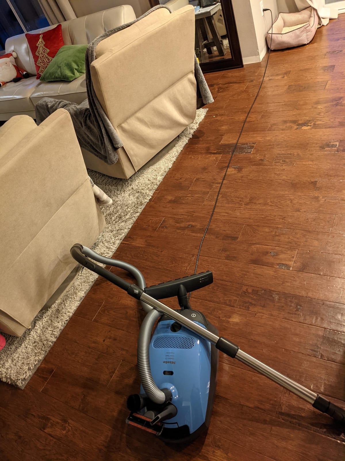 Miele Classic C1 Turbo Team Vacuum for Hard Floors & Low-Med Pile Carpet customer photo 1