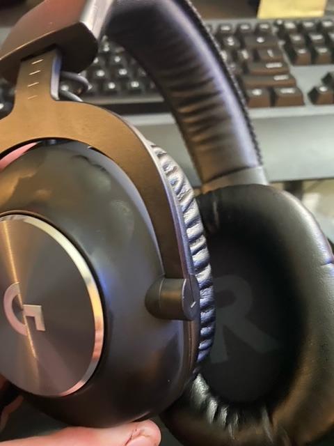 Logitech G PRO X Wired Gaming Headset - Black | Blue VO!CE Detachable Boom Mic, DTS 7.1, 50 mm Drivers, USB/3.5mm Aux, Spare Memory Foam Ear Pads, Bag & USB DAC Included customer photo 1