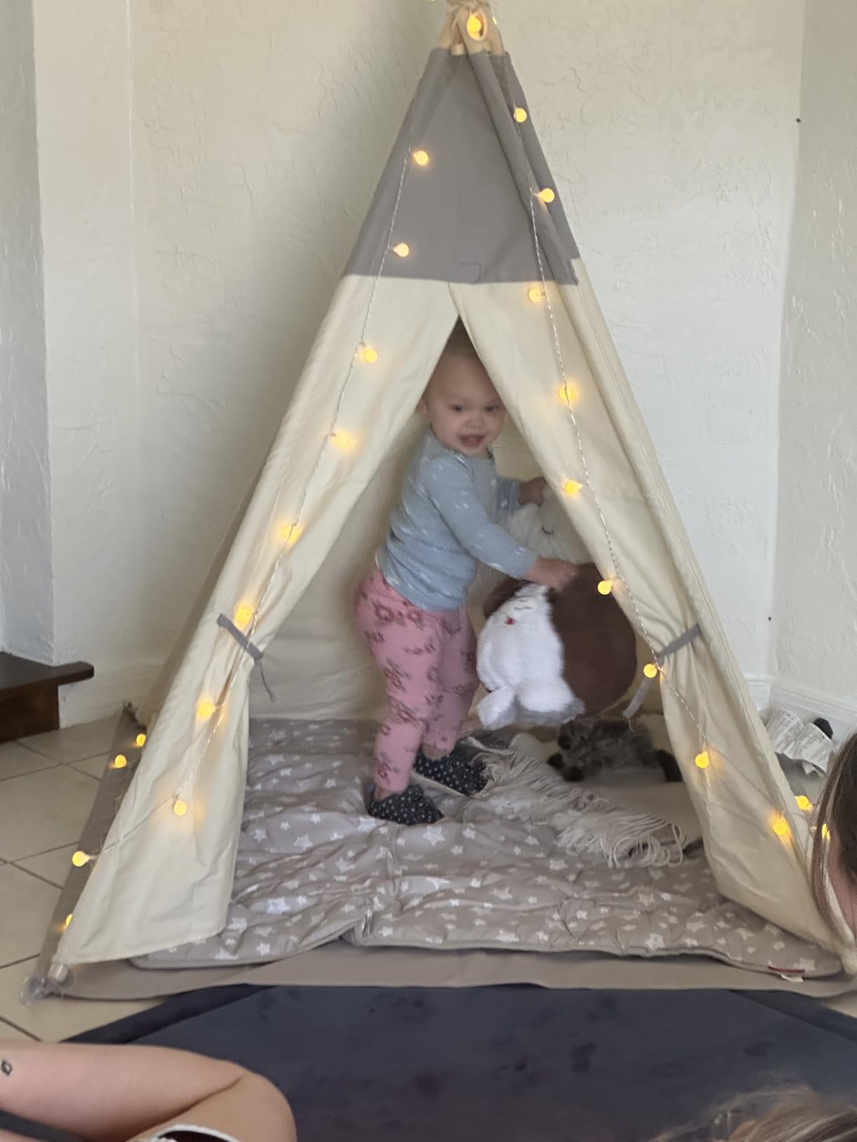 besrey Teepee Tent for Kids, Cotton Canvas Play Tent with Lights & Mat, Sturdy Toddler Tipi Tent Playhouse for Boys Girls, Foldable Indoor Outdoor Camping Reading Hideaway customer photo 1