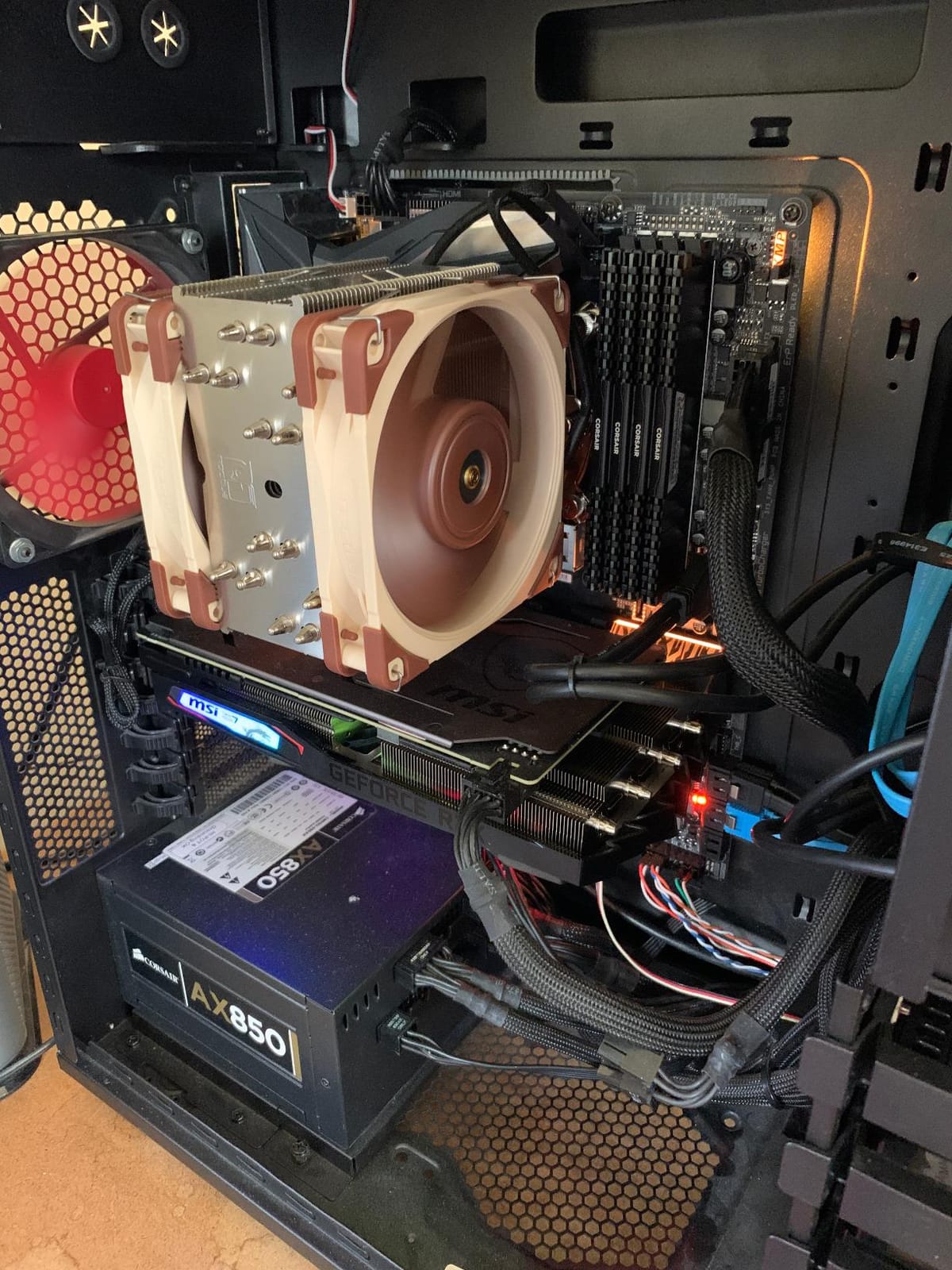 Noctua NH-U12A, Quiet High-Performance Single Tower CPU Cooler | 158mm Height, High-End Low-Noise Cooling, For Intel & AMD, Dual 120mm Fans, 100% RAM Compatibility, Rich Accessory Kit customer photo 1