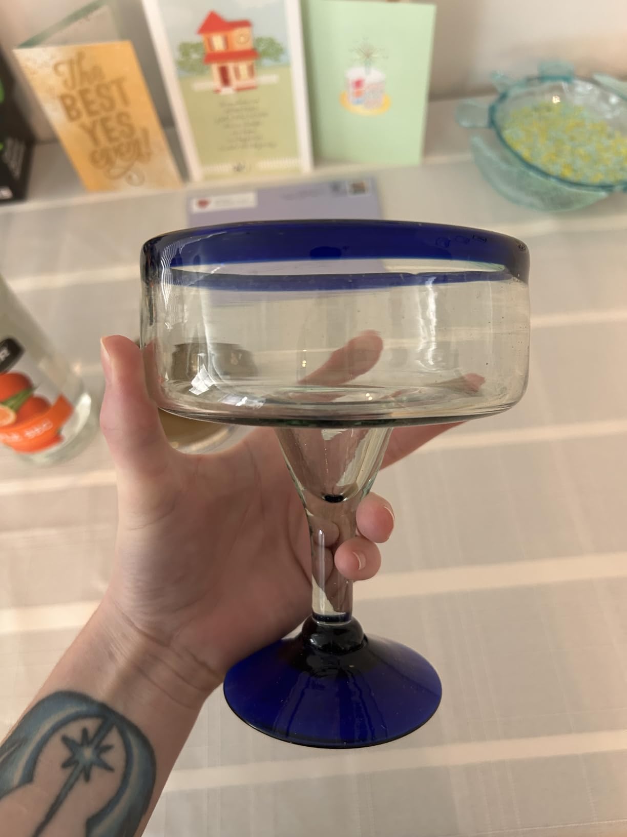 Dos Sueños Mexican Hand Blown Glass - Set of 4 Hand Blown Margarita Glasses - Cobalt Blue Rim (16 oz) customer photo 2