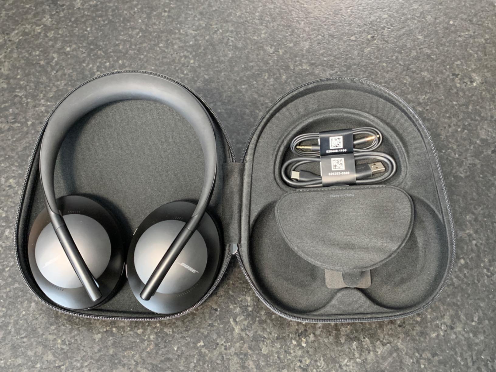 Bose Headphones 700, Noise Cancelling Bluetooth Over-Ear Wireless Headphones with Built-in Microphone for Clear Calls and Alexa Voice Control, Black customer photo 1