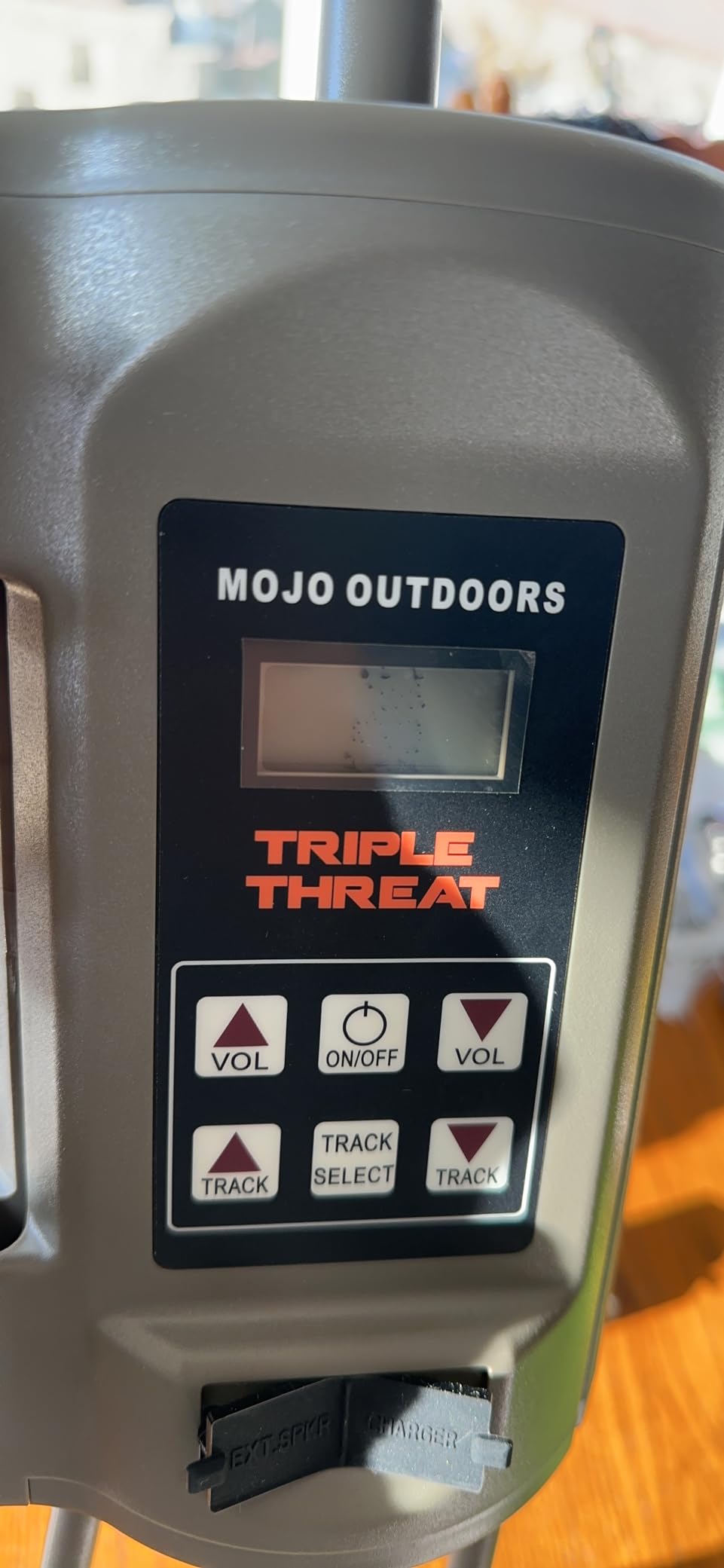 MOJO Outdoors Triple Threat E-Caller Predator Coyote Call Decoy 3-Part Complete Calling System, Includes Remote, Critter Decoy and Comes Loaded with 80 Proven Sounds customer photo 1