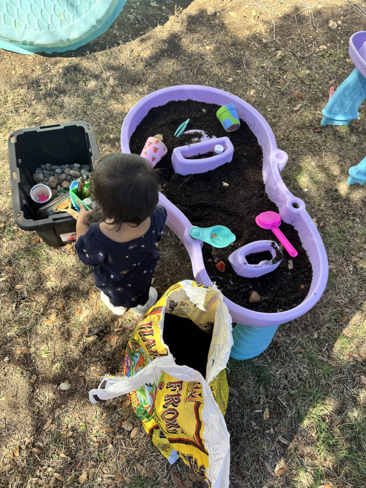 Step2 Tropical Rainforest Water Table for Kids, Toddler Outdoor Sensory Play Table, 13 Accessories, Ages 18 Months+ customer photo 2