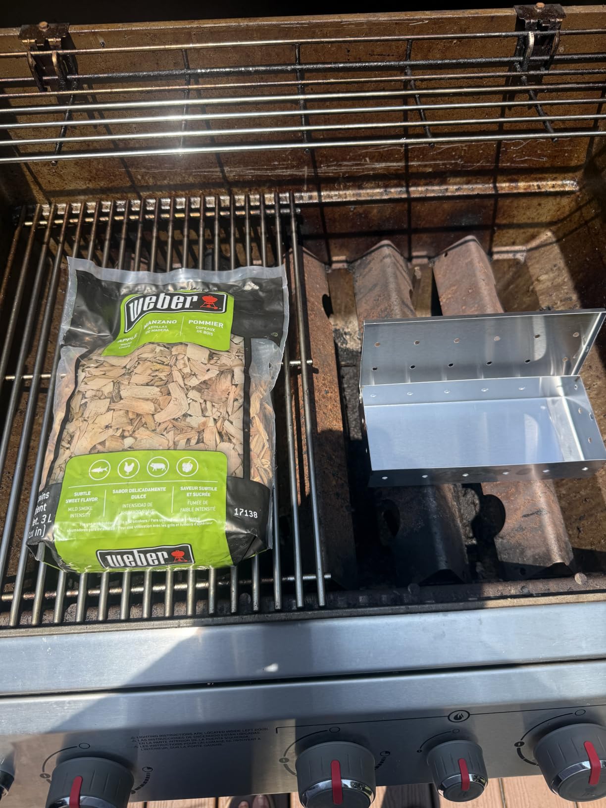Kaluns Universal Stainless Steel Smoker Box, Gas or Charcoal Grill Smoke Box, Works with Wood Chips, Hinged Lid, Warp Free Grill Accessories customer photo 1