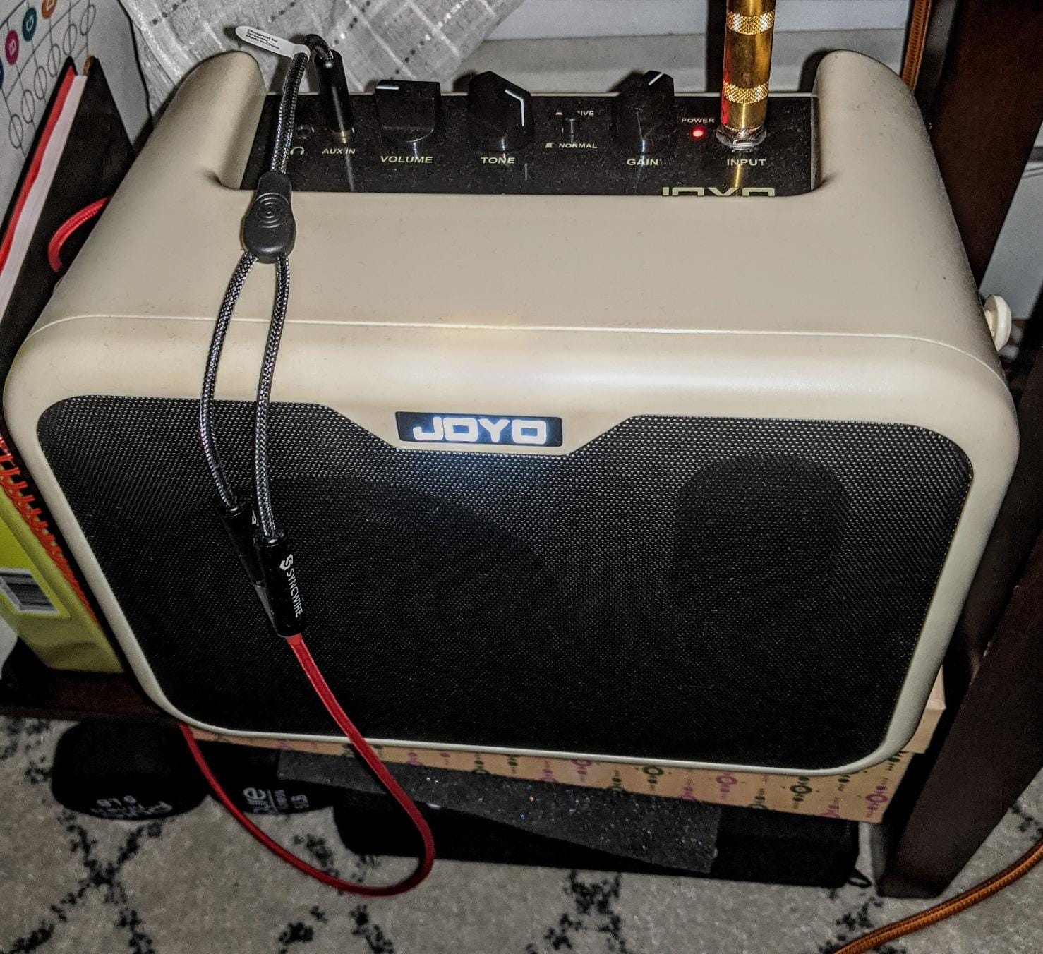 JOYO 10W Mini Bass Amp Bass Guitar Practice Amp Combo Bass Amplifier Portable Small Battery Powered Bass Amp Dual Channel (MA-10B) customer photo 2