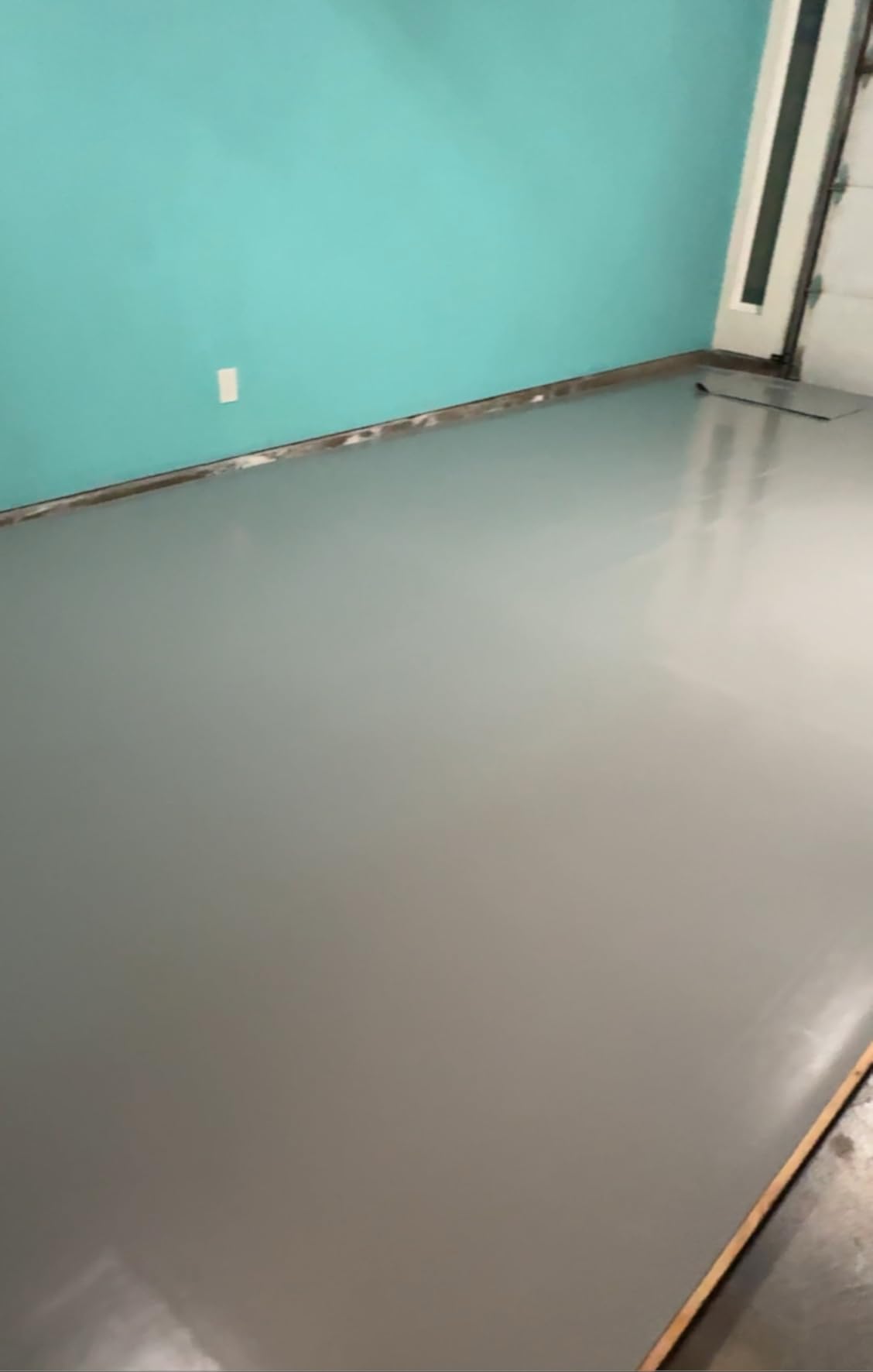 ProStep by FlooringInc Reversible Marley Dance Floor Roll, Portable Roll Out Vinyl Dance Flooring for Ballet, Jazz, Modern, Home Studio Practice, 1.2mm Thick, 5.25' x 10' (52.5 sq ft), Black/Grey customer photo 1