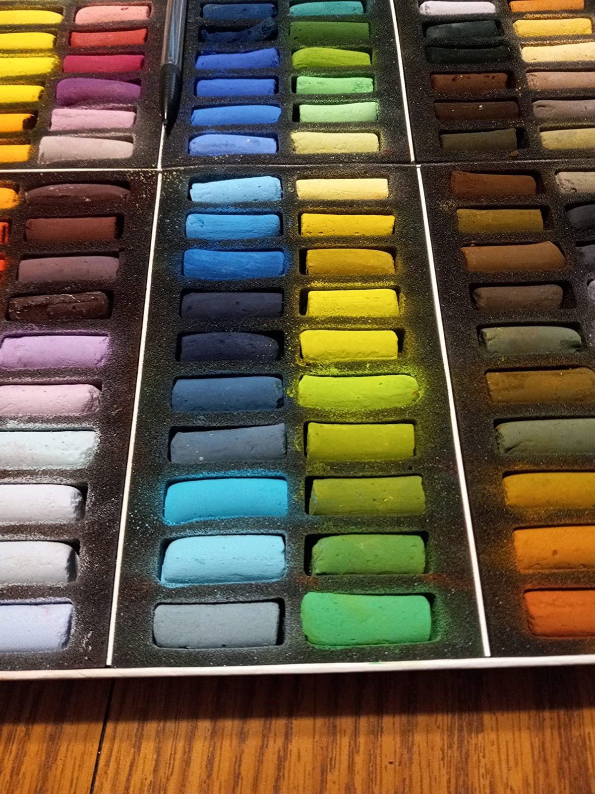 SENNELIER Extra-Soft French Half Pastel Professional Artist Box Set, 40-Colors customer photo 2