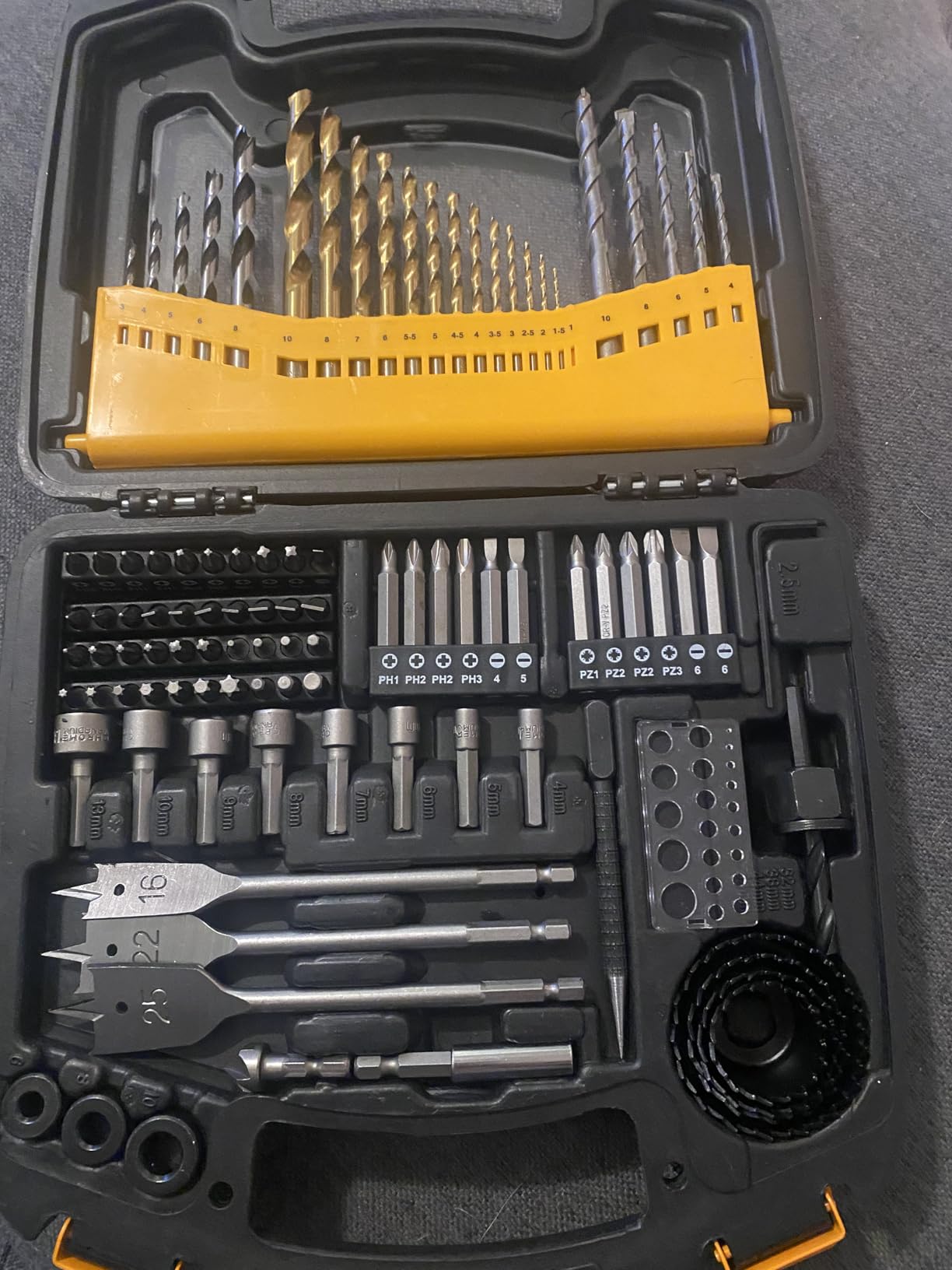 Amazon Basics Drill & Driver Multi Bit Set, Alloy Steel Drill Bits for Metal, Wood, Plastic, Masonry, with Storage Case, 100-Piece customer photo 2