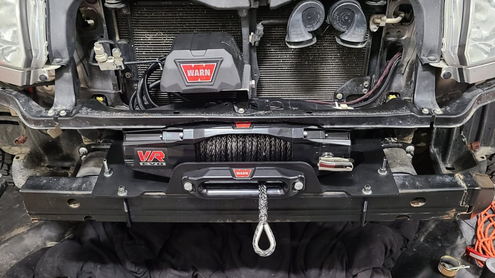WARN VR EVO 10-S Electric 12V Winch 10,000 lb Pull Capacity - 103253 | Synthetic Rope, IP68 Waterproof, High-Performance, Off-Road Recovery, Winch for Jeeps, SUVs, and Light Trucks customer photo 2