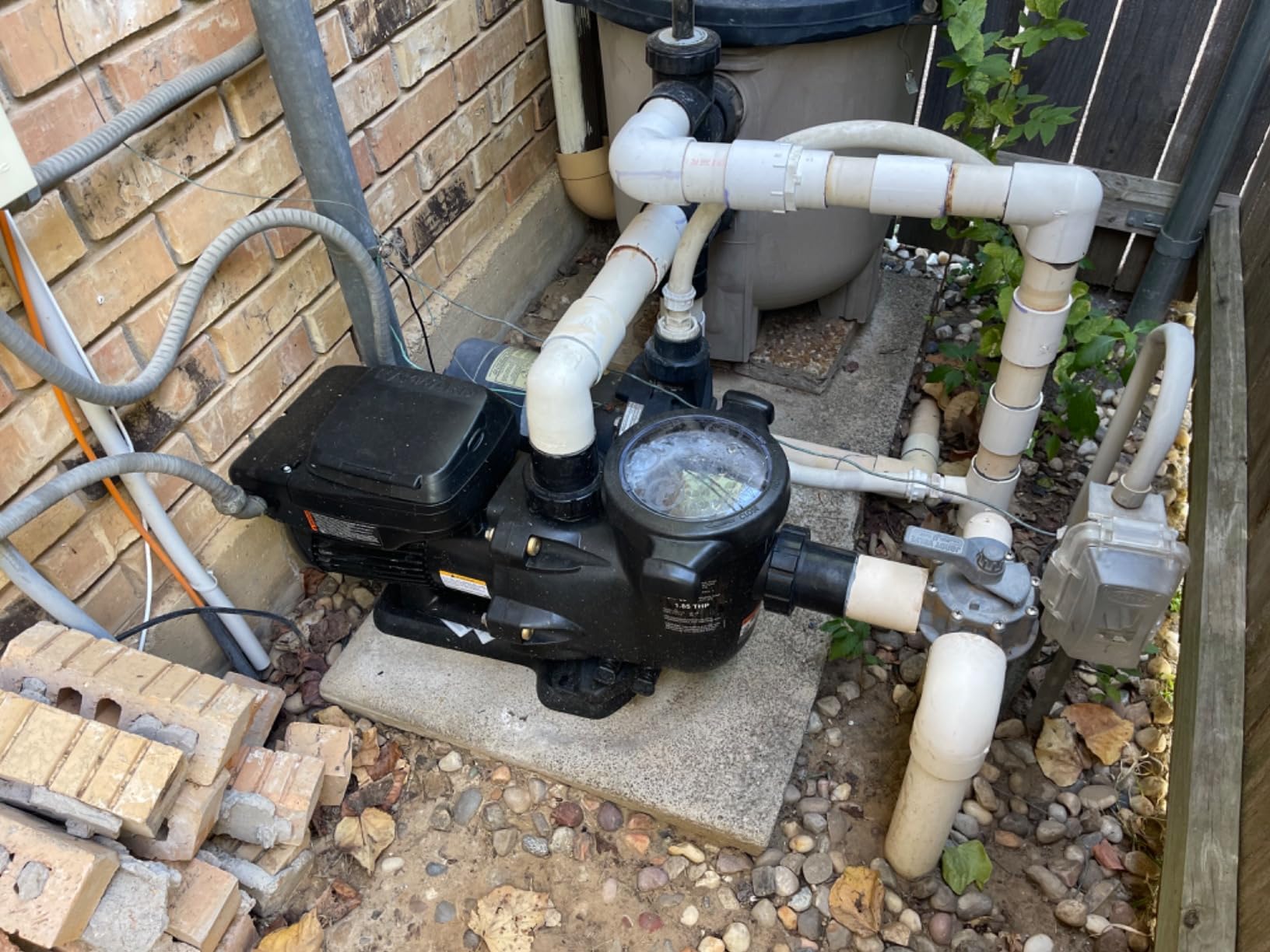 Hayward Pool Pump, 1.85 HP Pool Filter Pump (W3SP3202VSP), Black customer photo 2