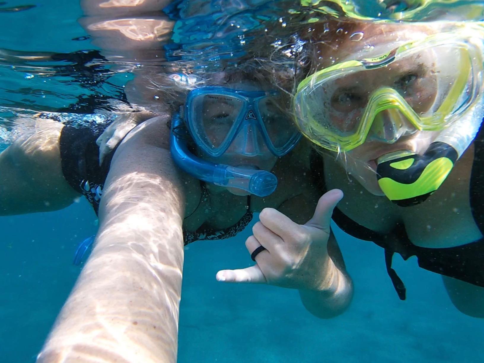 Cressi Adult Snorkel Set (Mask, Dry Snorkel, Adjustable Fins) - Light for Travel - Ocean Set: Designed in Italy customer photo 1
