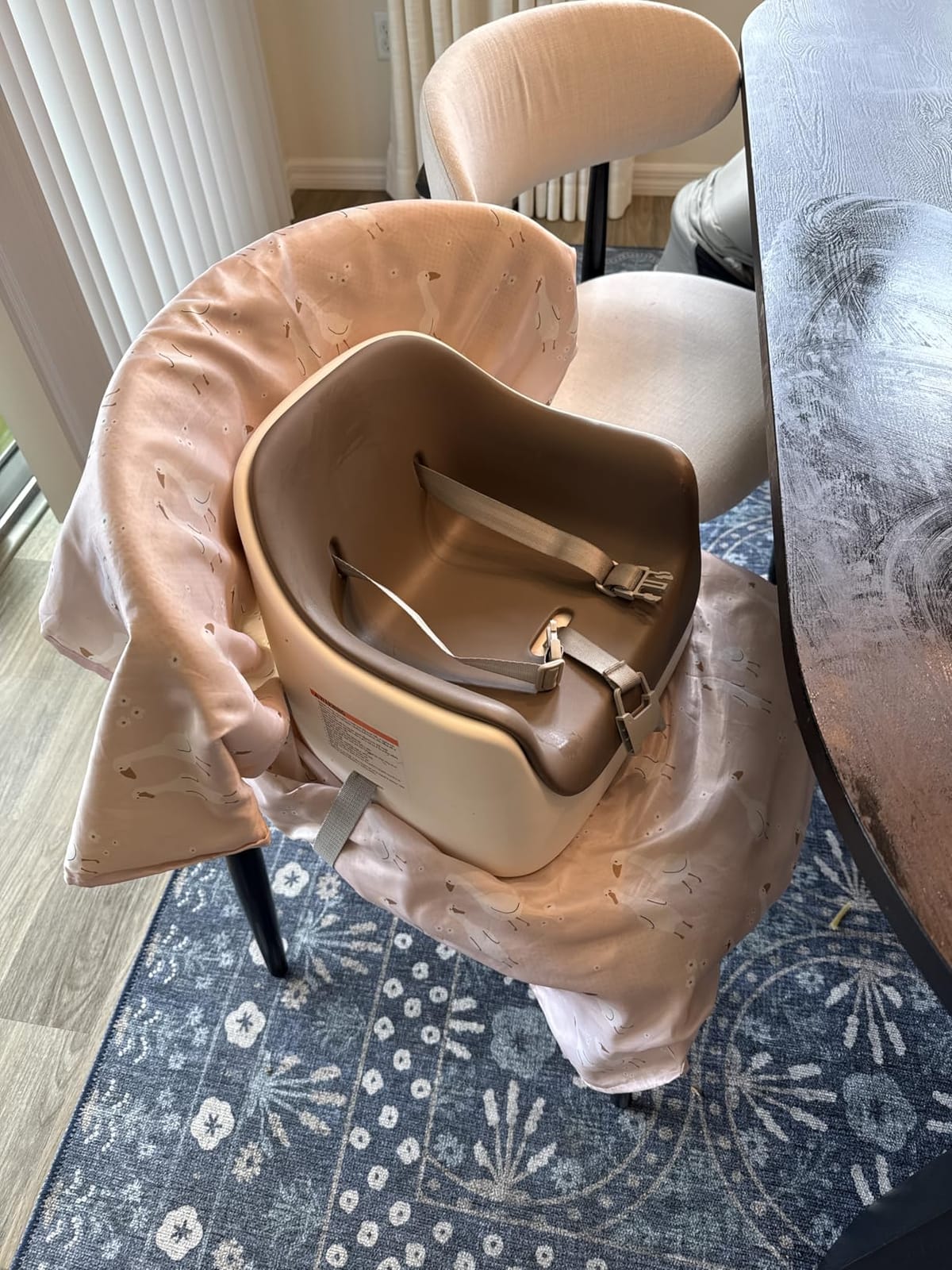 OXO Tot Nest Toddler Booster Seat for Kitchen with Removable Cushion, Gray | Portable Booster Seat With Straps, Attaches To Dining Table Chair, Removable Washable Cushion customer photo 1