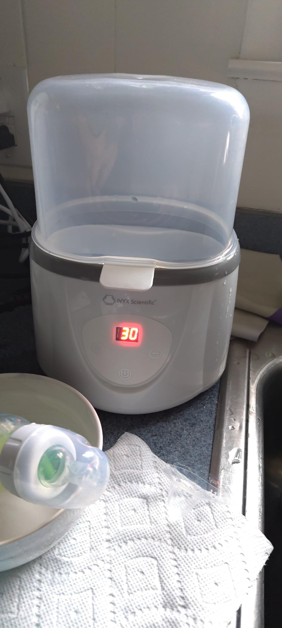Digital Water Bath, 20-100°C (68-212°F), 200W, 660mL customer photo 1