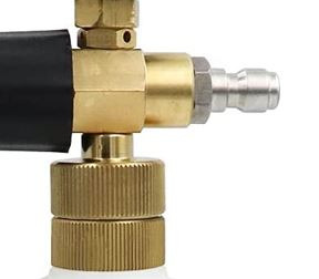 Amazon Basics Foam Cannon with 1/4-Inch Quick Connector for Pressure Washer, Snow Foam Lance for Car Washing, Adjustable Nozzle, 33-Ounce (1 Liter) customer photo 2