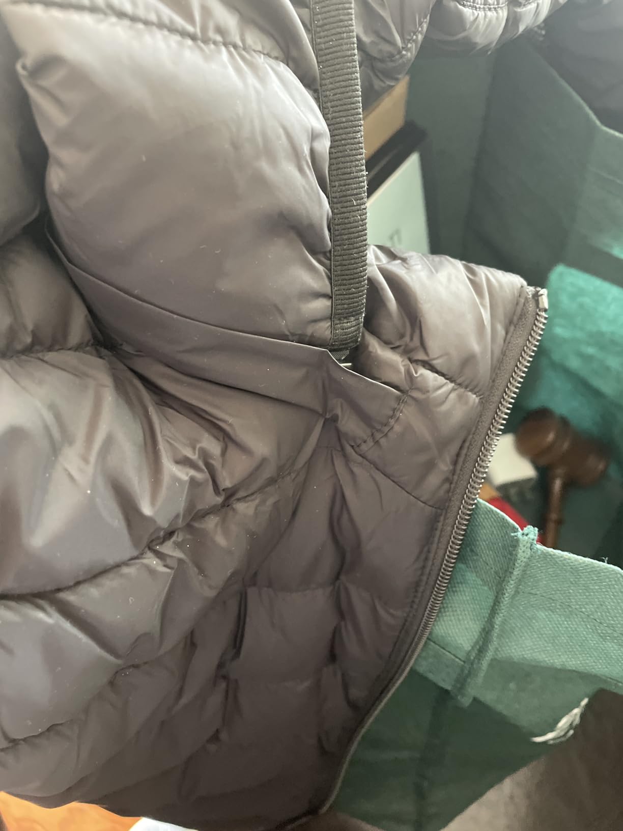 Venustas Unisex Heated Jacket with Battery Pack, Lightweight Water-Resistant Heated Coat for Women & Men with Detachable Hood customer photo 2
