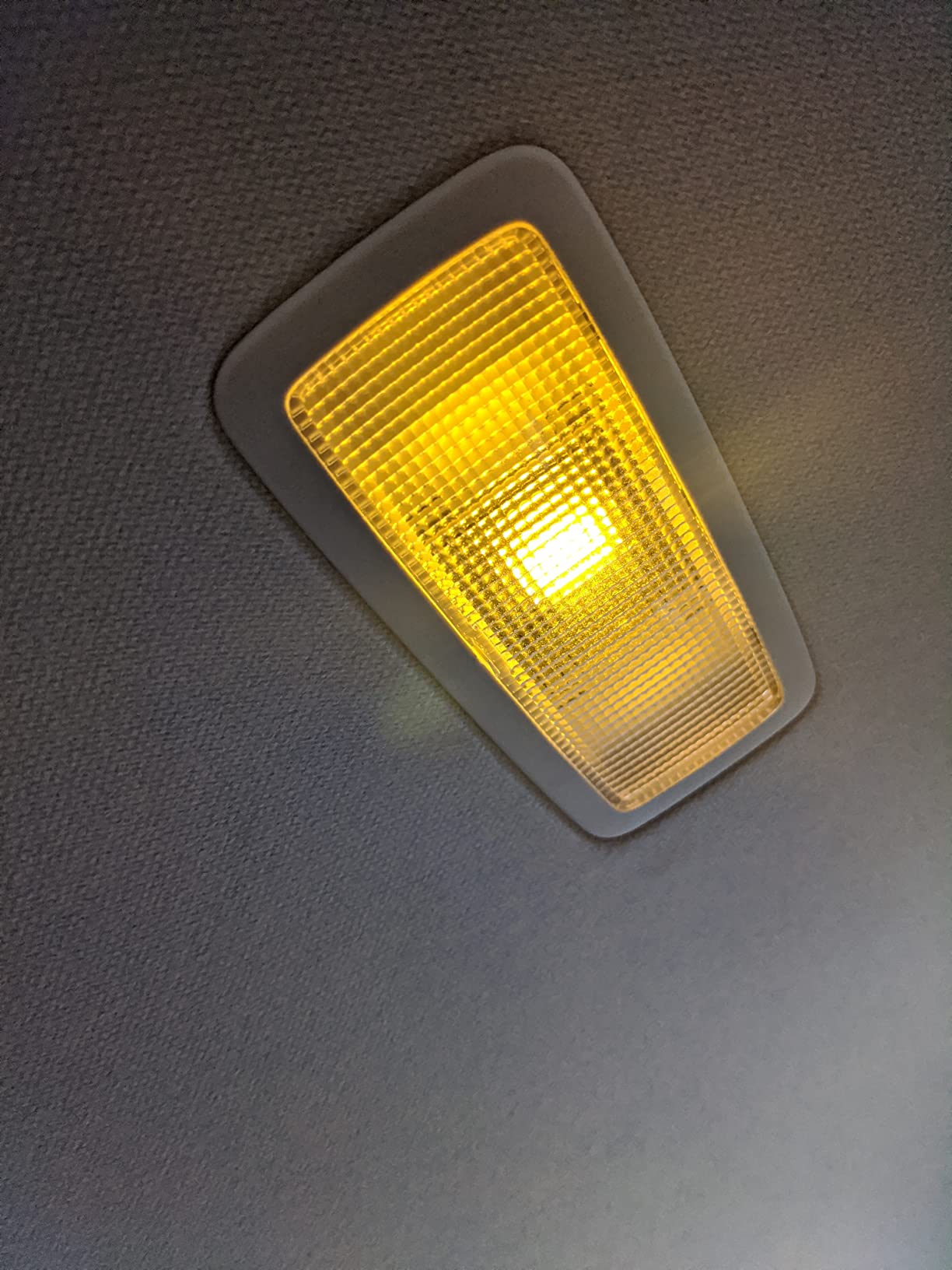 Serundo Auto 578 212-2 211-2 LED Bulb 41mm 42mm 1.65in LED Festoon Bulb 4pc, 6000K White, Super Bright, 12V, Non-polarity 569 214-2 Car Interior Dome Map Trunk Sun Visor Vanity Mirror Light customer photo 2
