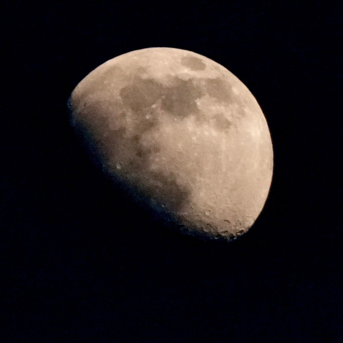 Sony E 70-350mm f/4.5-6.3 G OSS Super Telephoto Zoom Lens (APS-C) customer photo 2